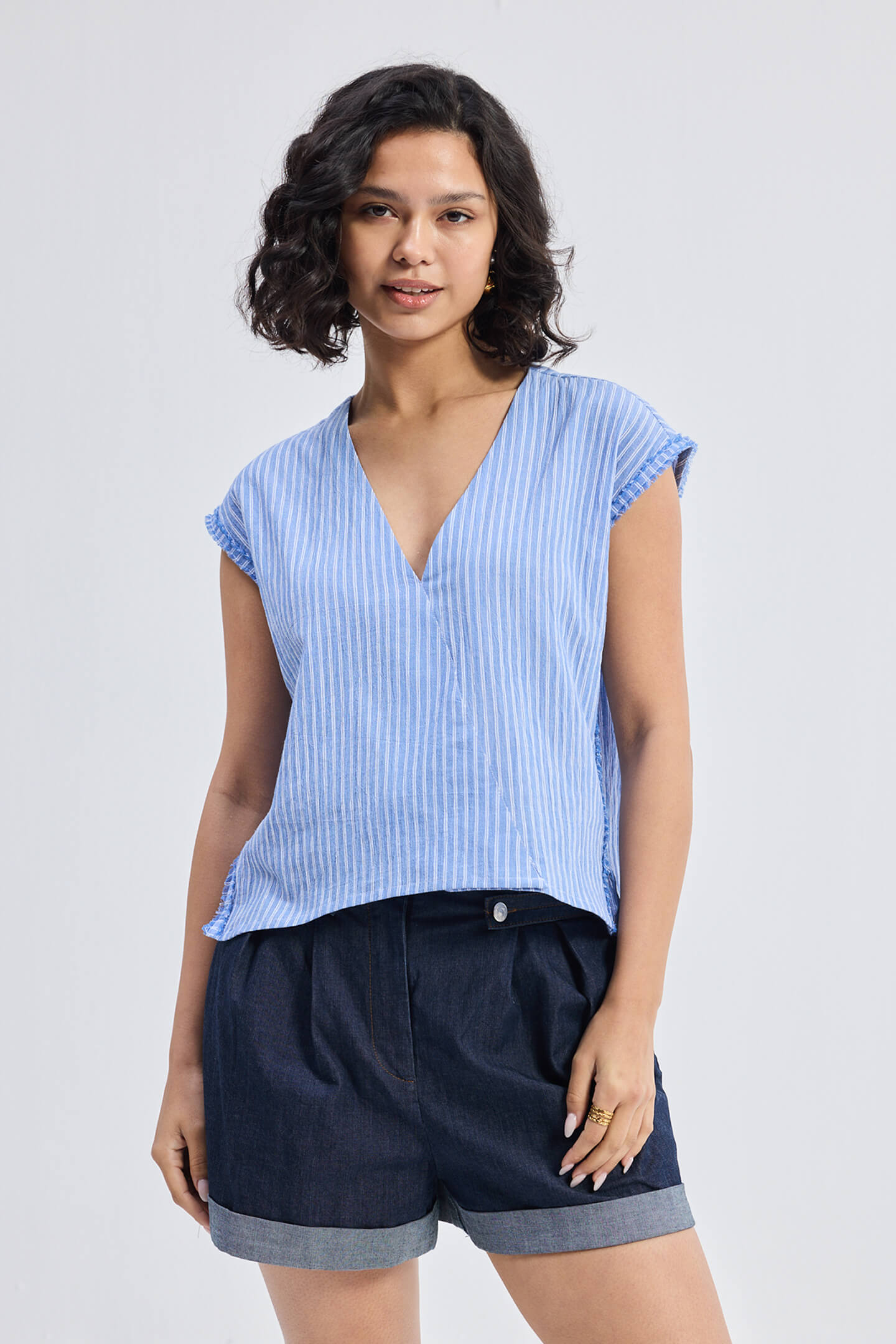 Boxy V-neck Top with Fray Detail Front
