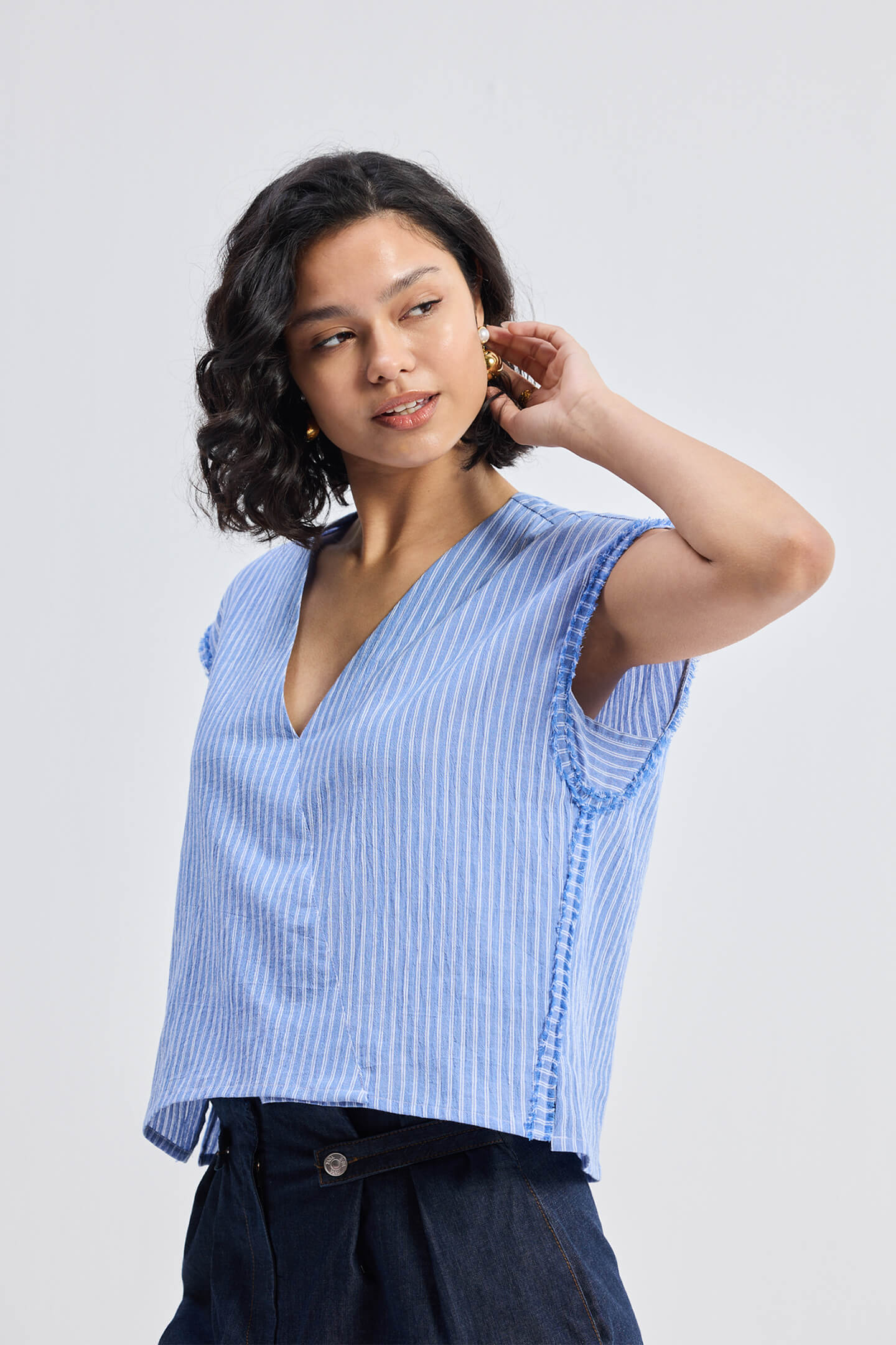 Boxy V-neck Top with Fray Detail Moodshot