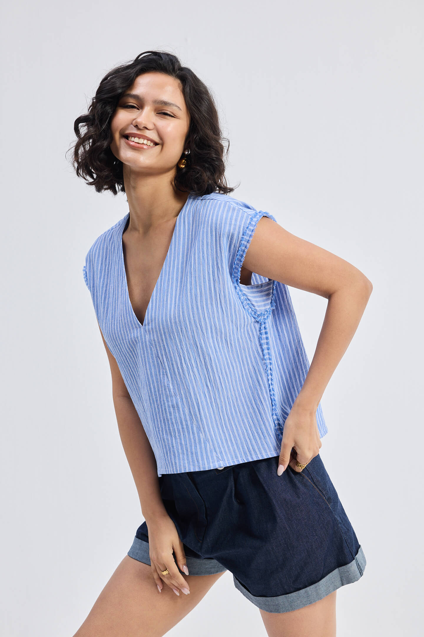 Boxy V-neck Top with Fray Detail Moodshot