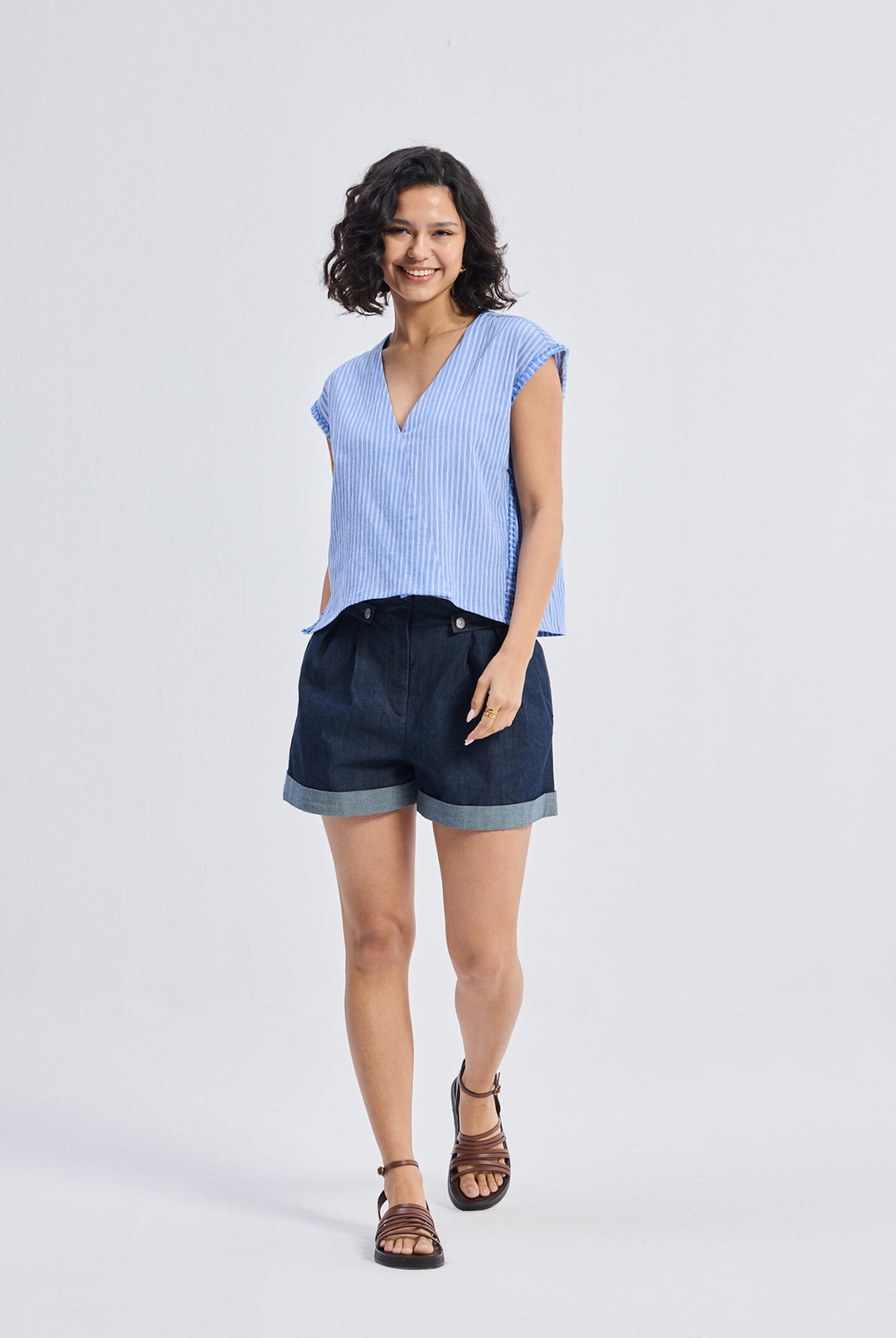Boxy V-neck Top with Fray Detail Front