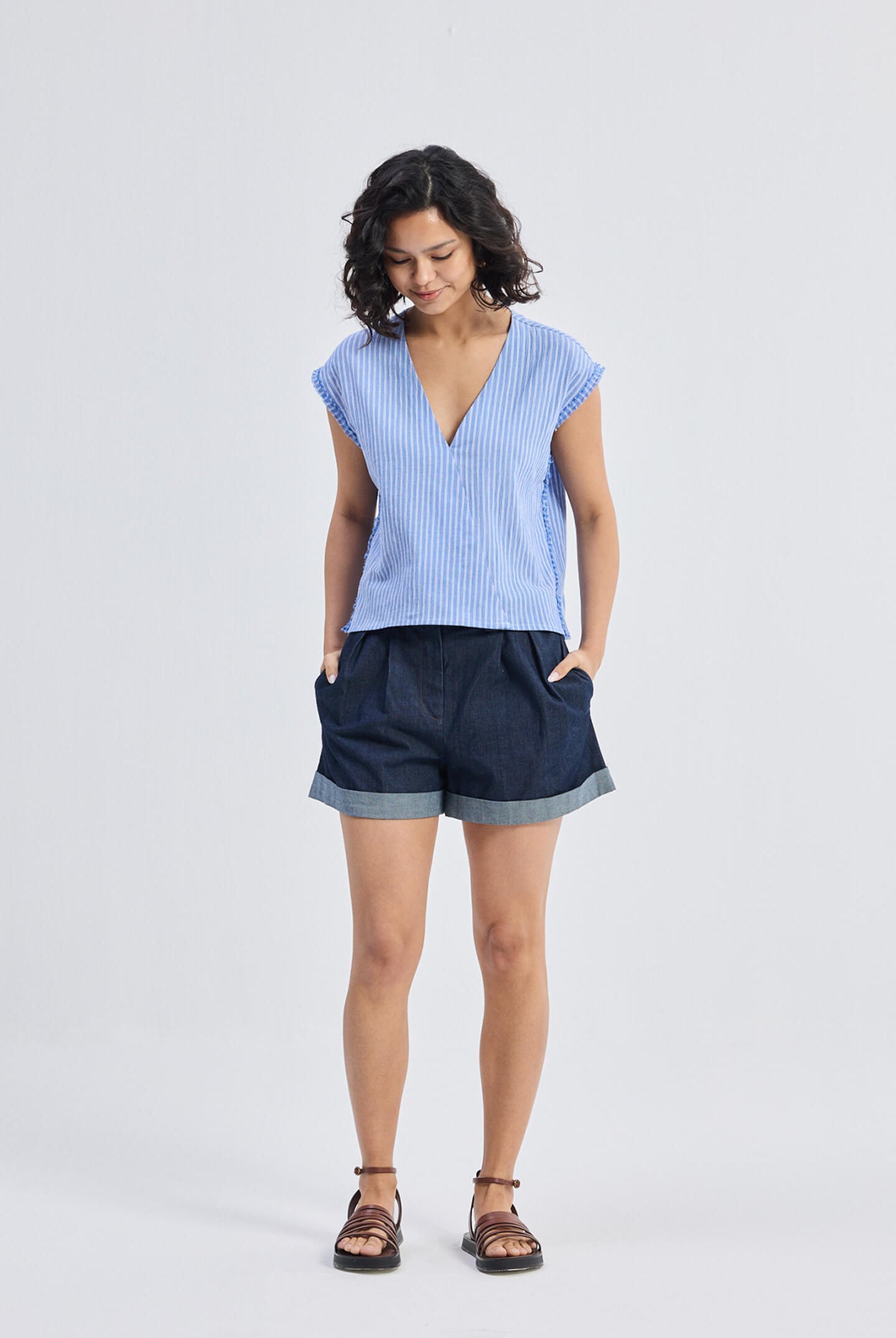 Boxy V-neck Top with Fray Detail Front