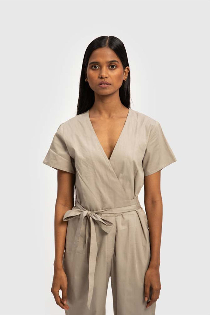 CROPPED-WRAP-JUMPSUIT-4_b52e5b0f-9fb8-4d96-aa7f-882e1b43a7dc