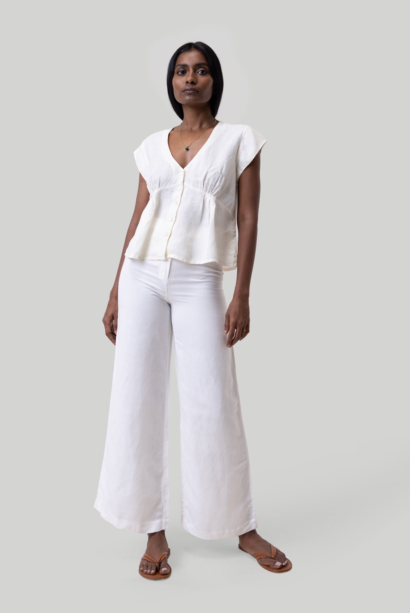 Deep V-neck short off-white top 01