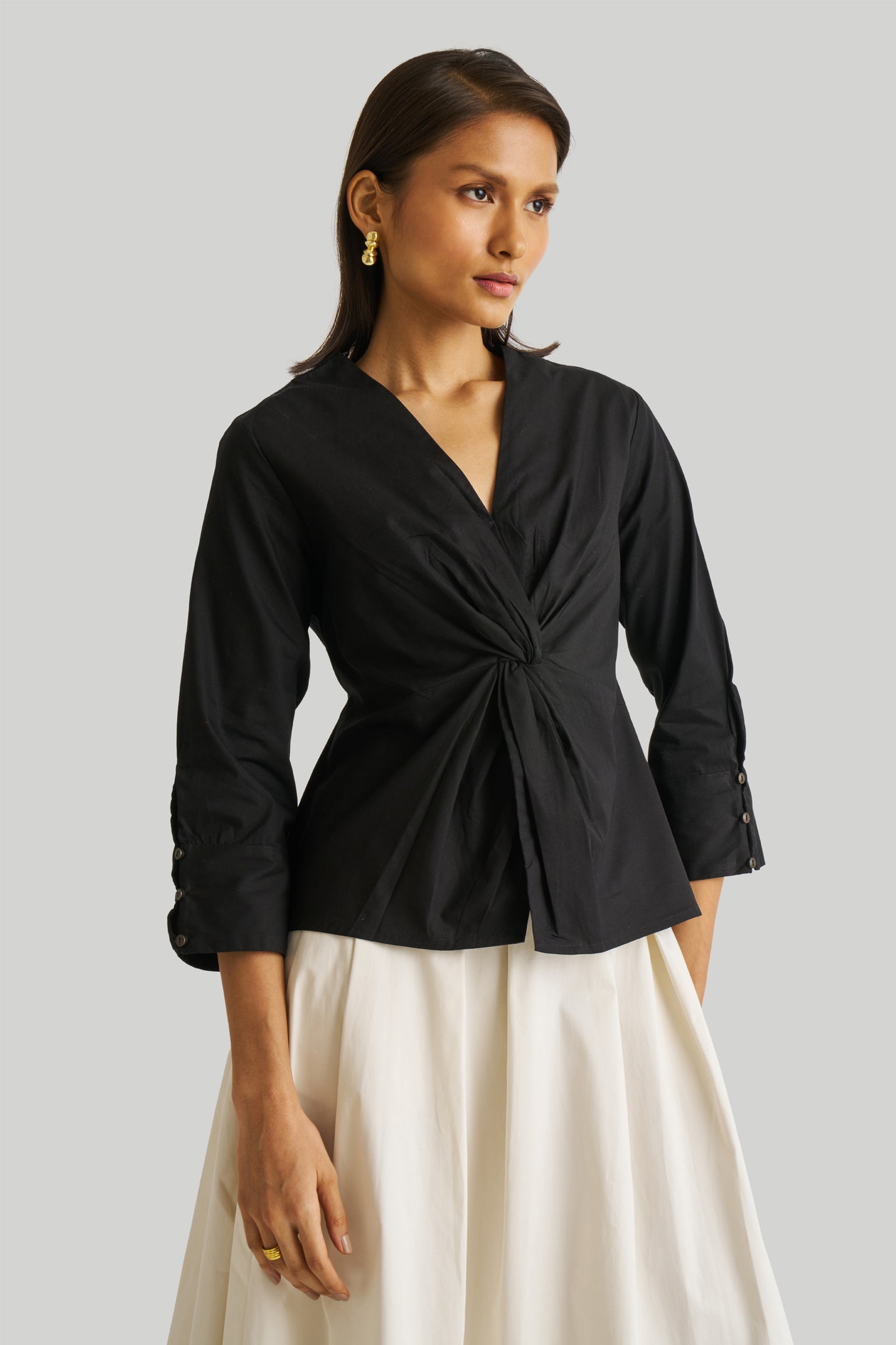 Front Twist Black Top 04