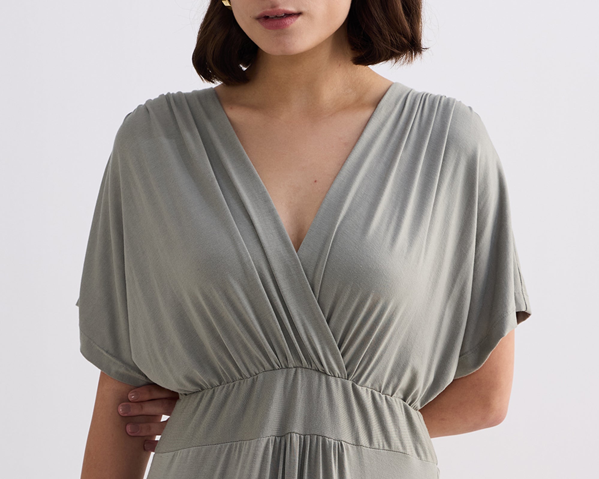 Flowy_A-Line_Maxi_Dress_with_Side_Slits_in_Light_Olive_-_02.jpg