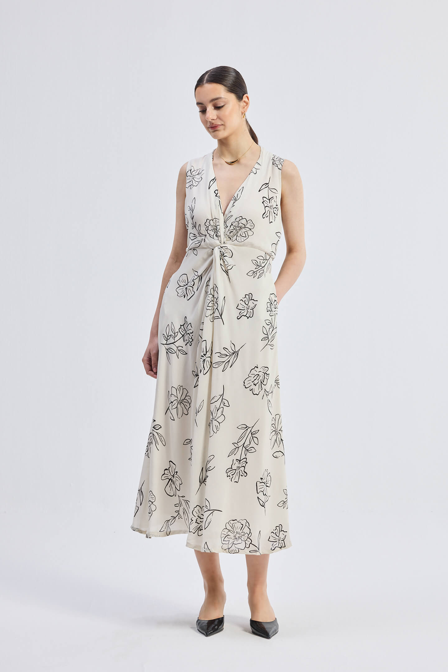 Front Twist Maxi dress in Black Florals Front