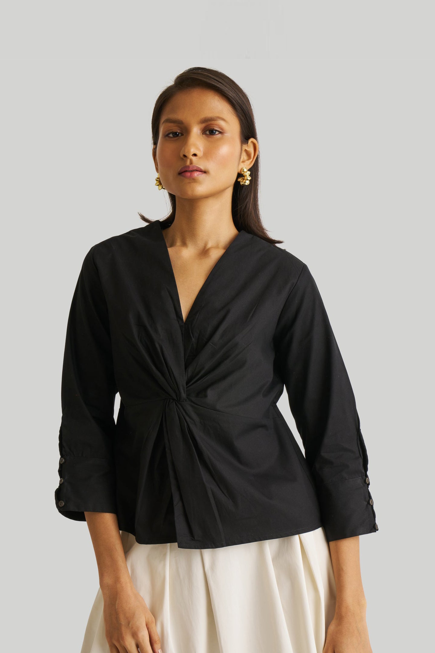 Front Twist Black Top 1