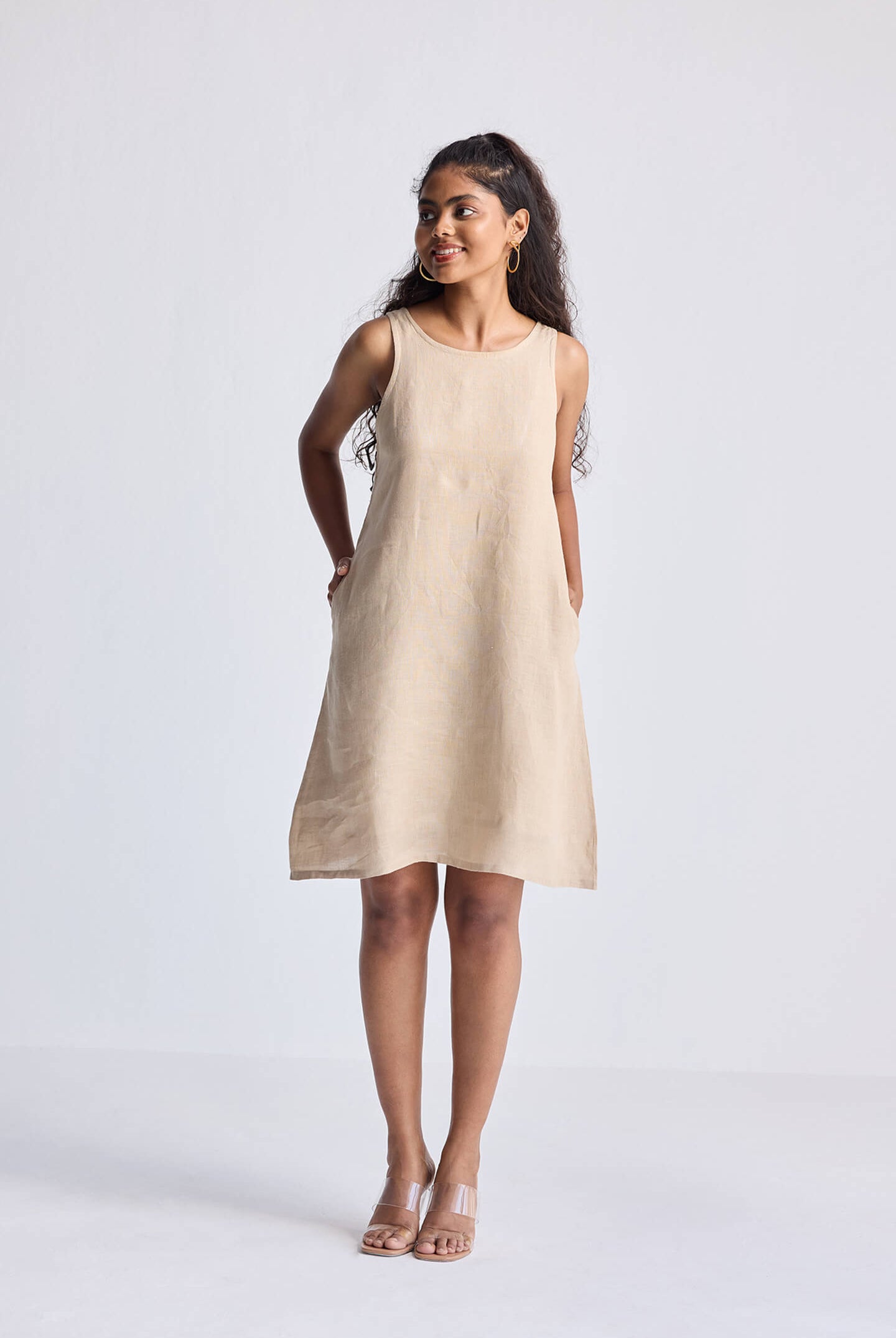 Hemp Short Dress with Back Embroidered Lace Detail Front