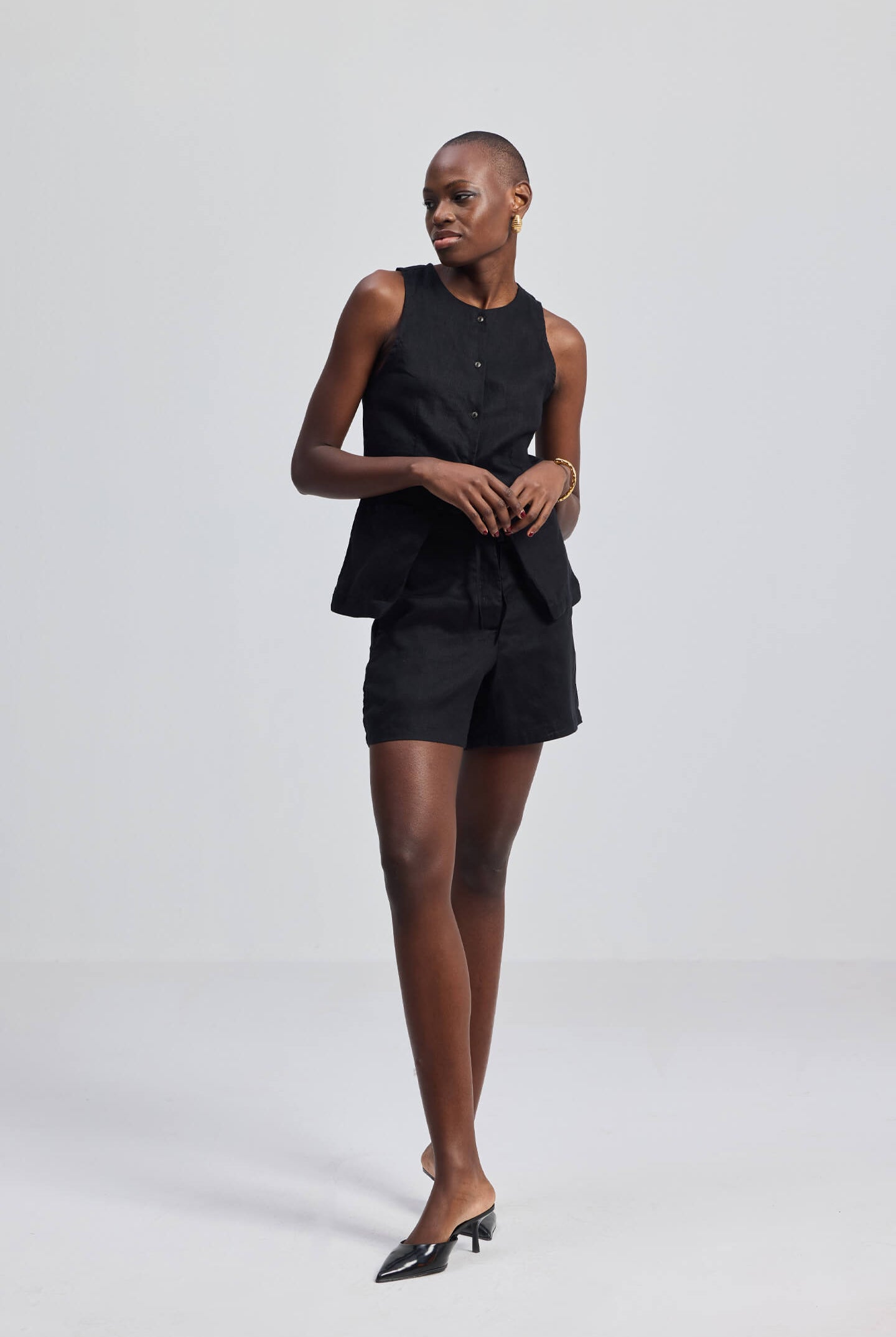 Hemp Shorts in Black Front