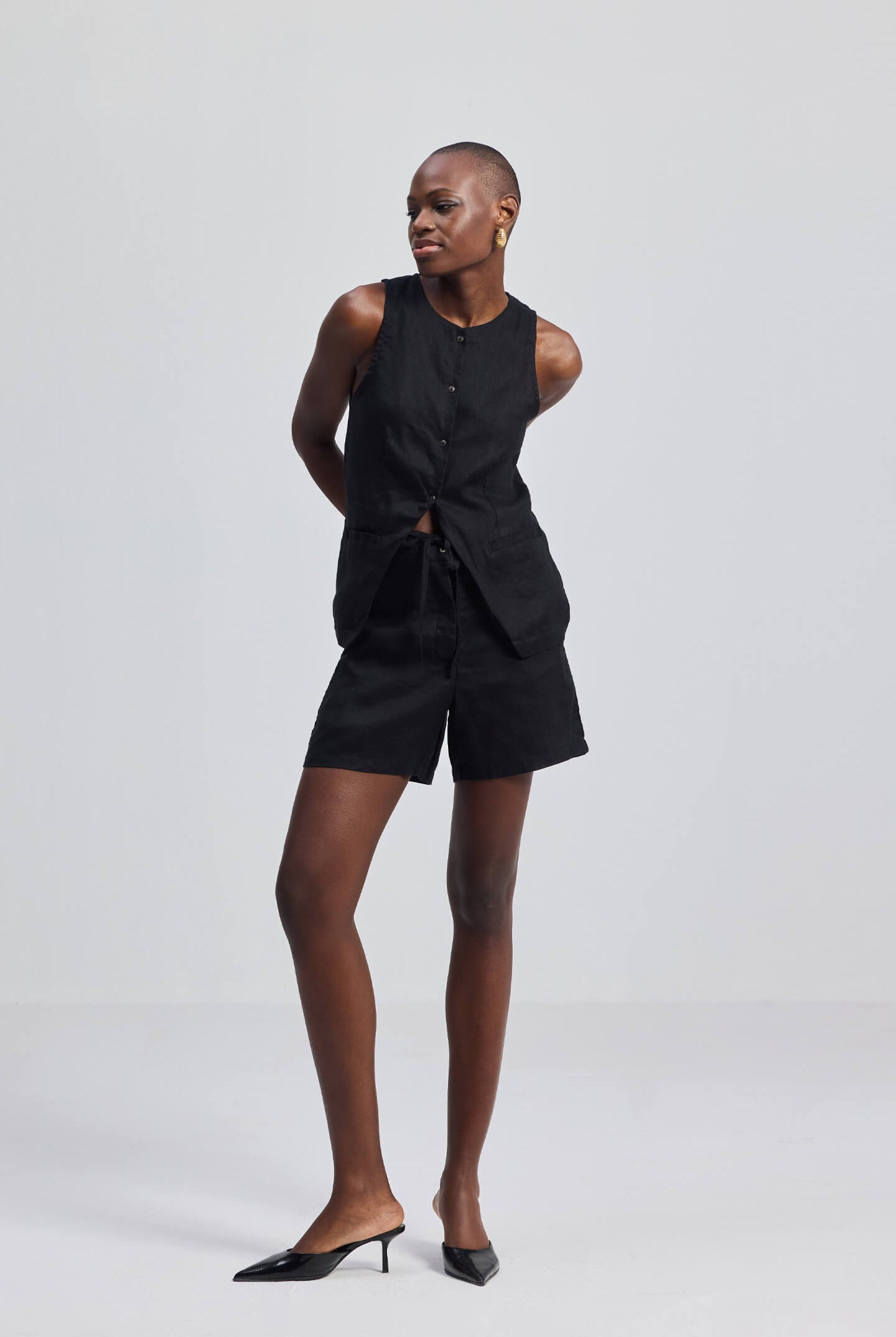 Hemp Vest Jacket in Black Moodshot