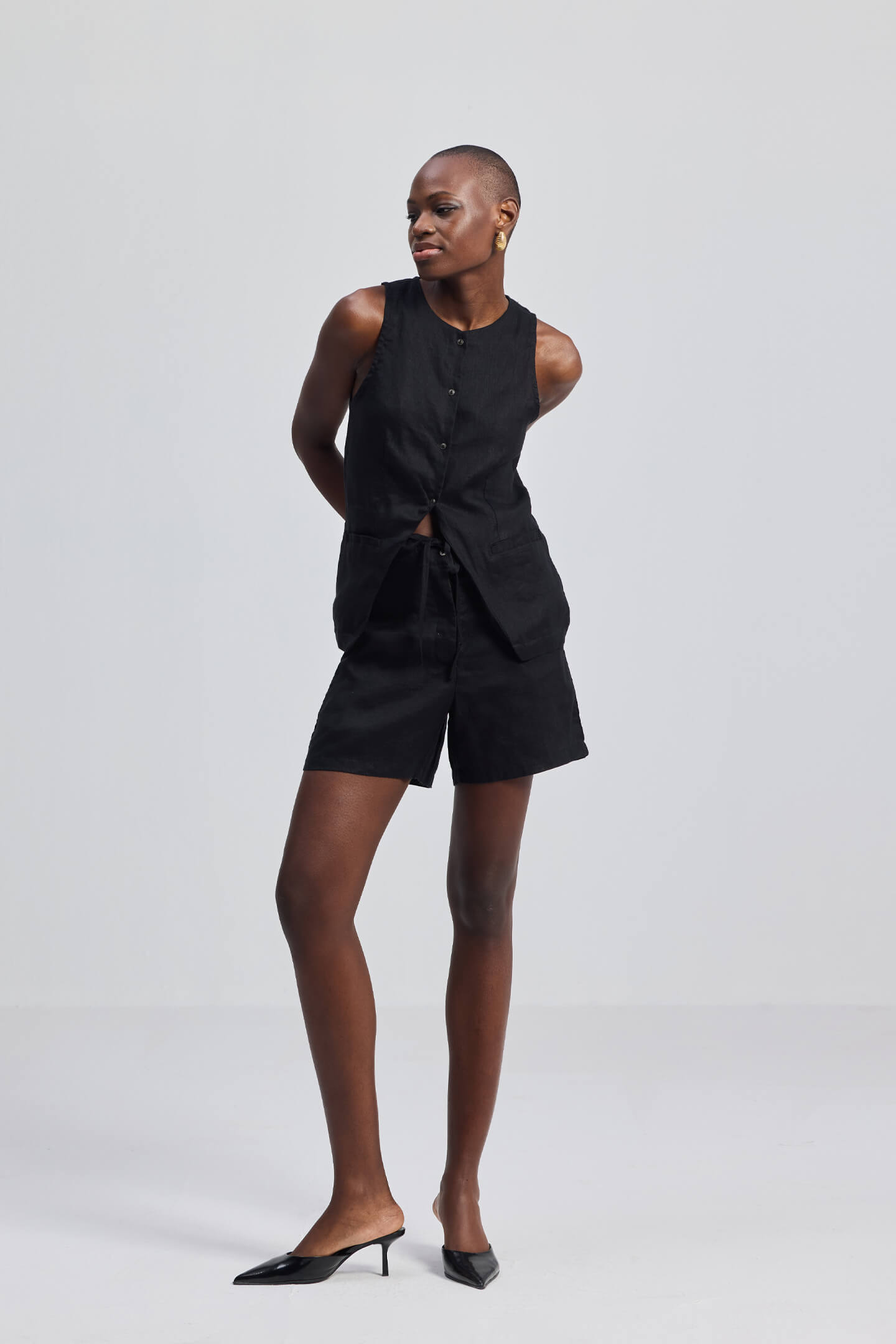 Hemp Vest Jacket in Black Moodshot