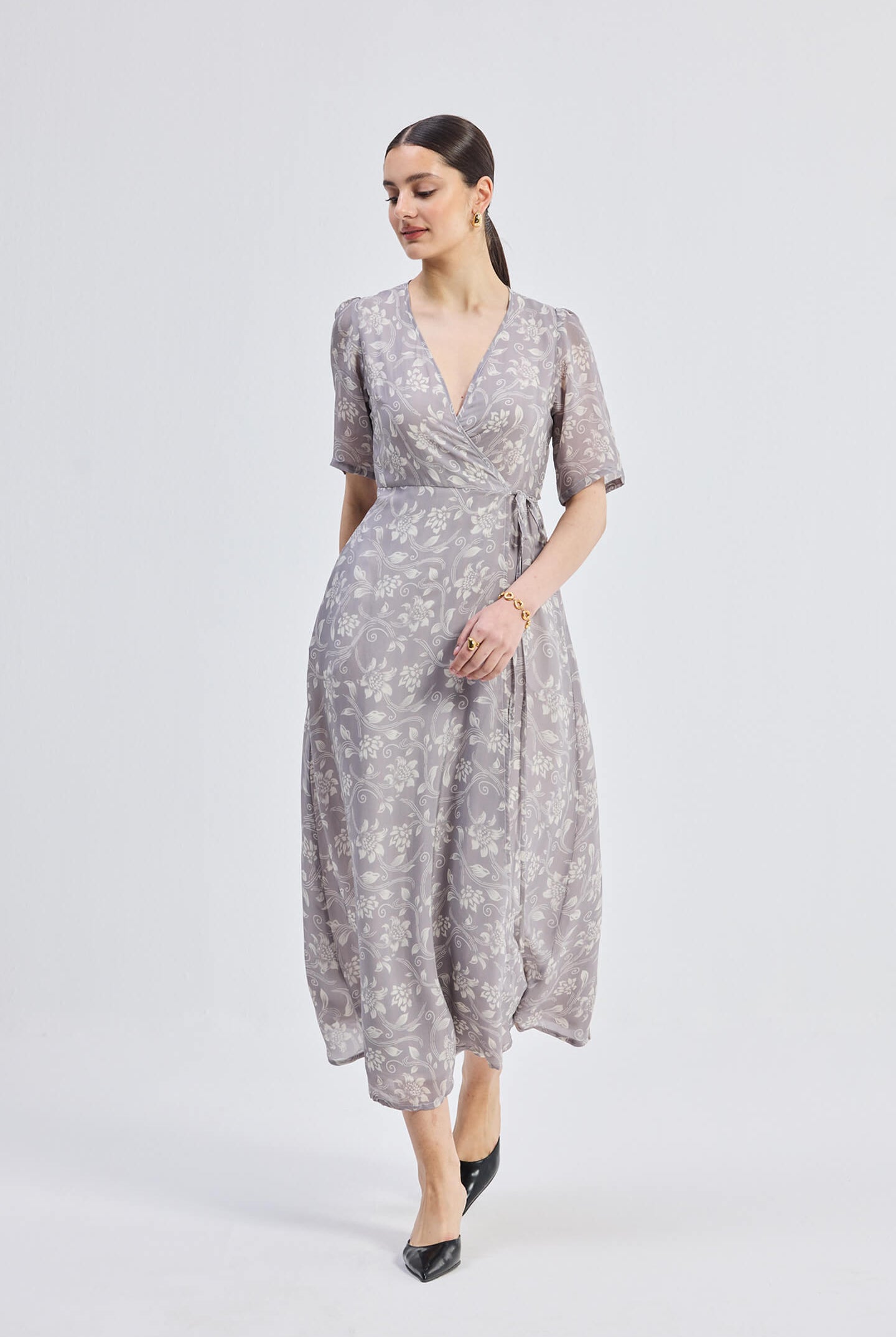 Maxi Wrap Floral dress in Vintage Vines Front