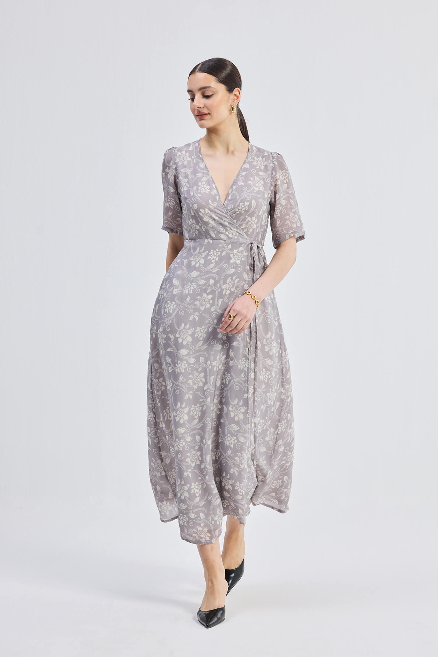 Maxi Wrap Floral dress in Vintage Vines Front