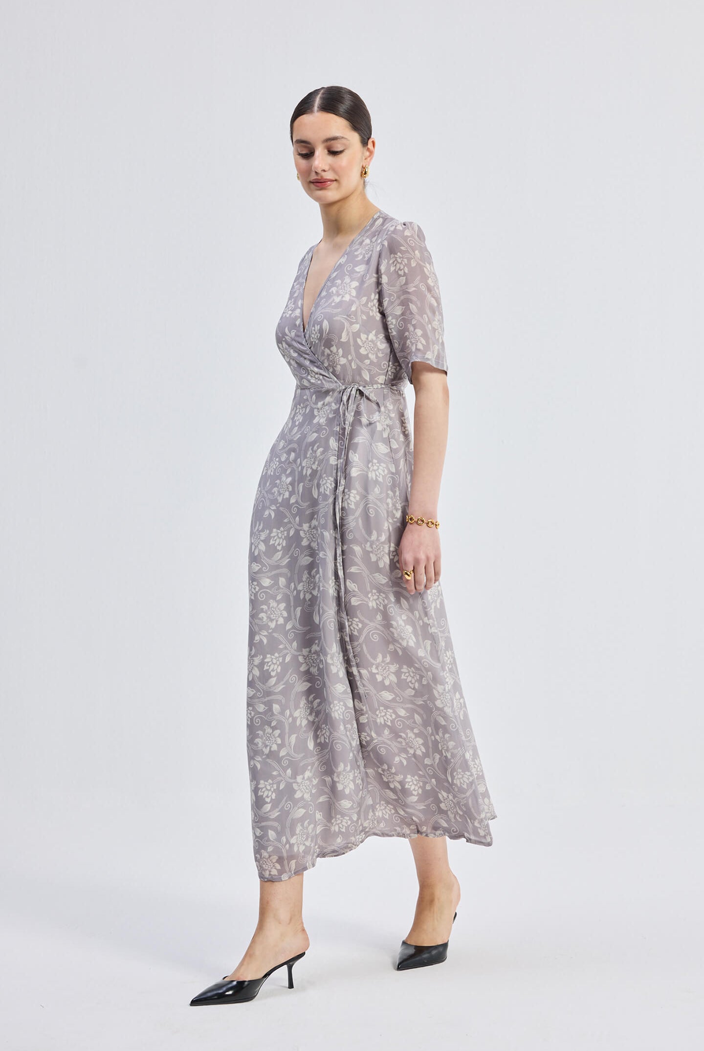 Maxi Wrap Floral dress in Vintage Vines Font