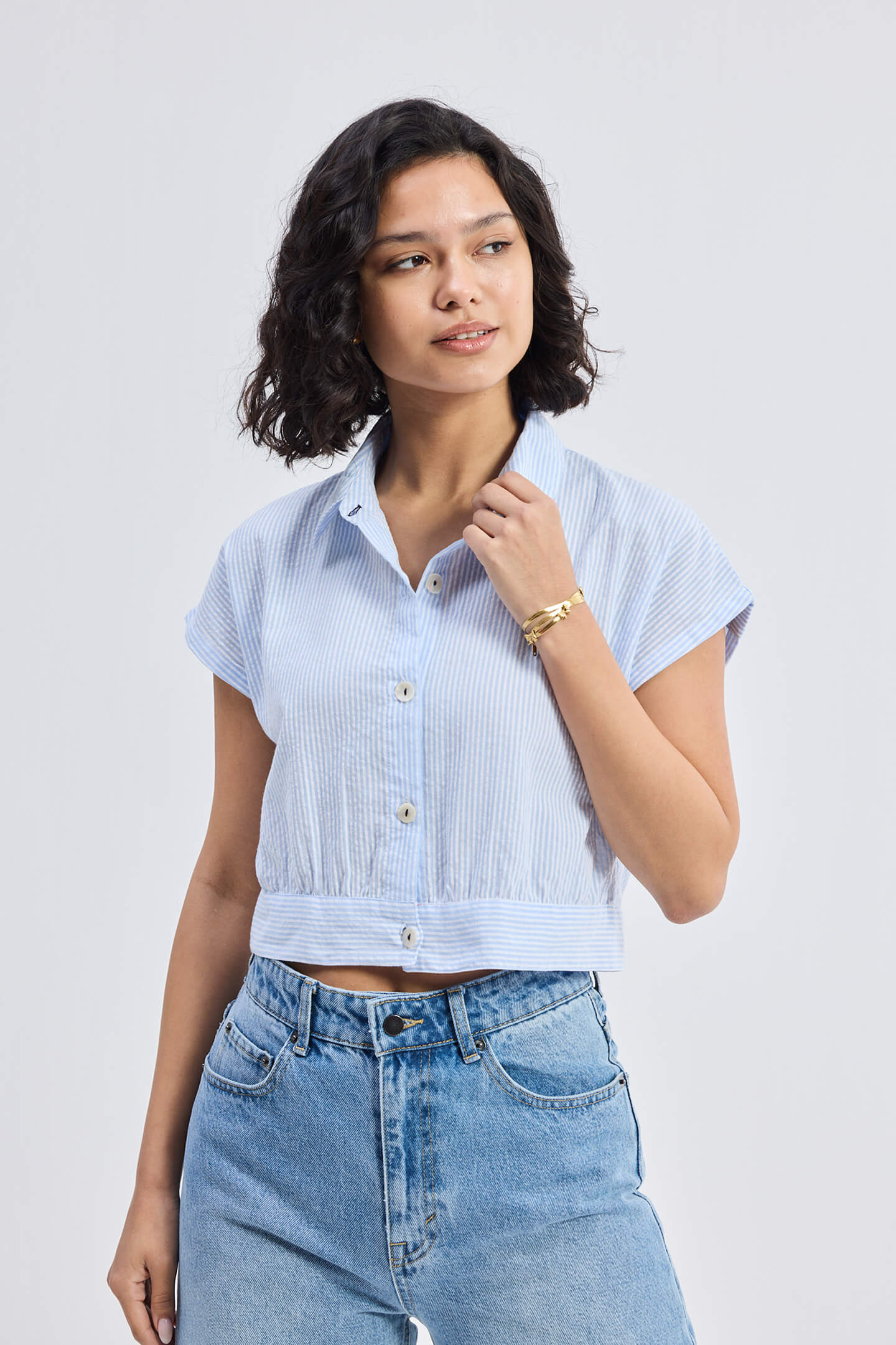 Oversized Crop Shirt in Classic Stripes Moodshot