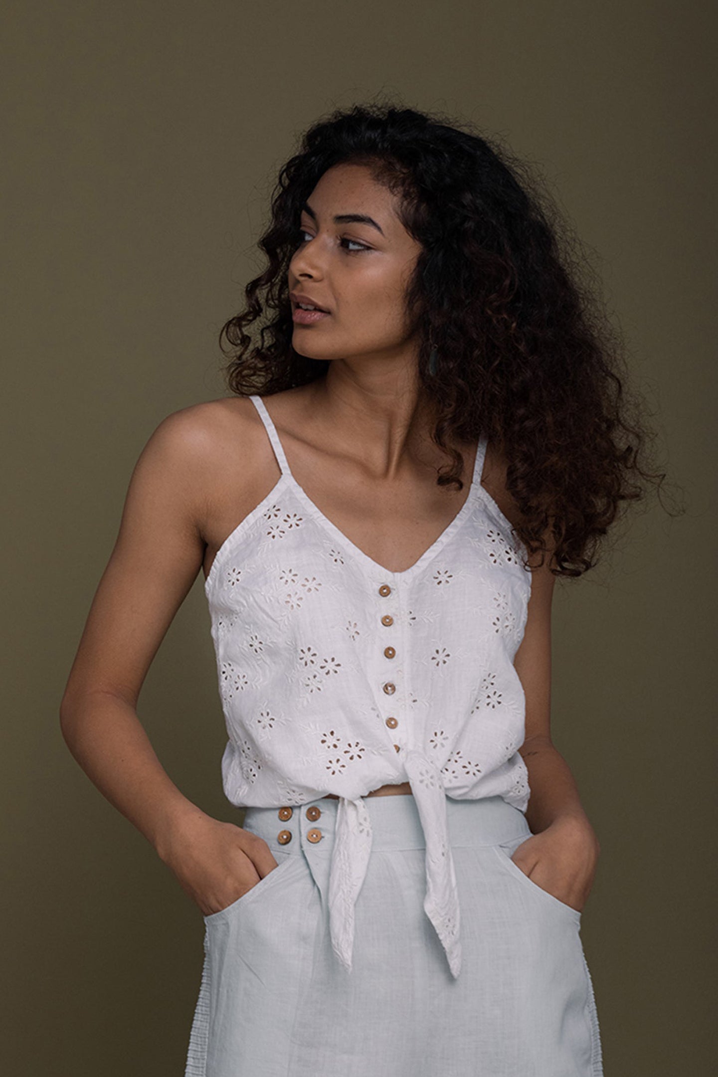 POOLDAYTANLINESTOPWHITE06