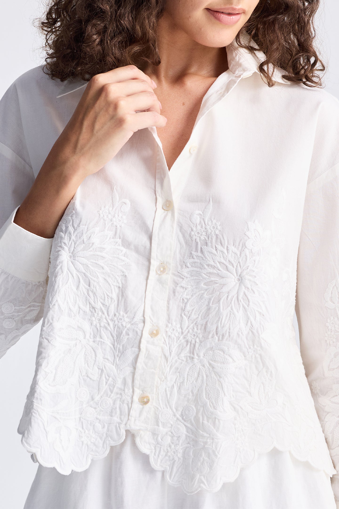 Embroidered Button-up Shirt in White Medium