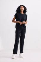 Relaxed Tee in Black Front