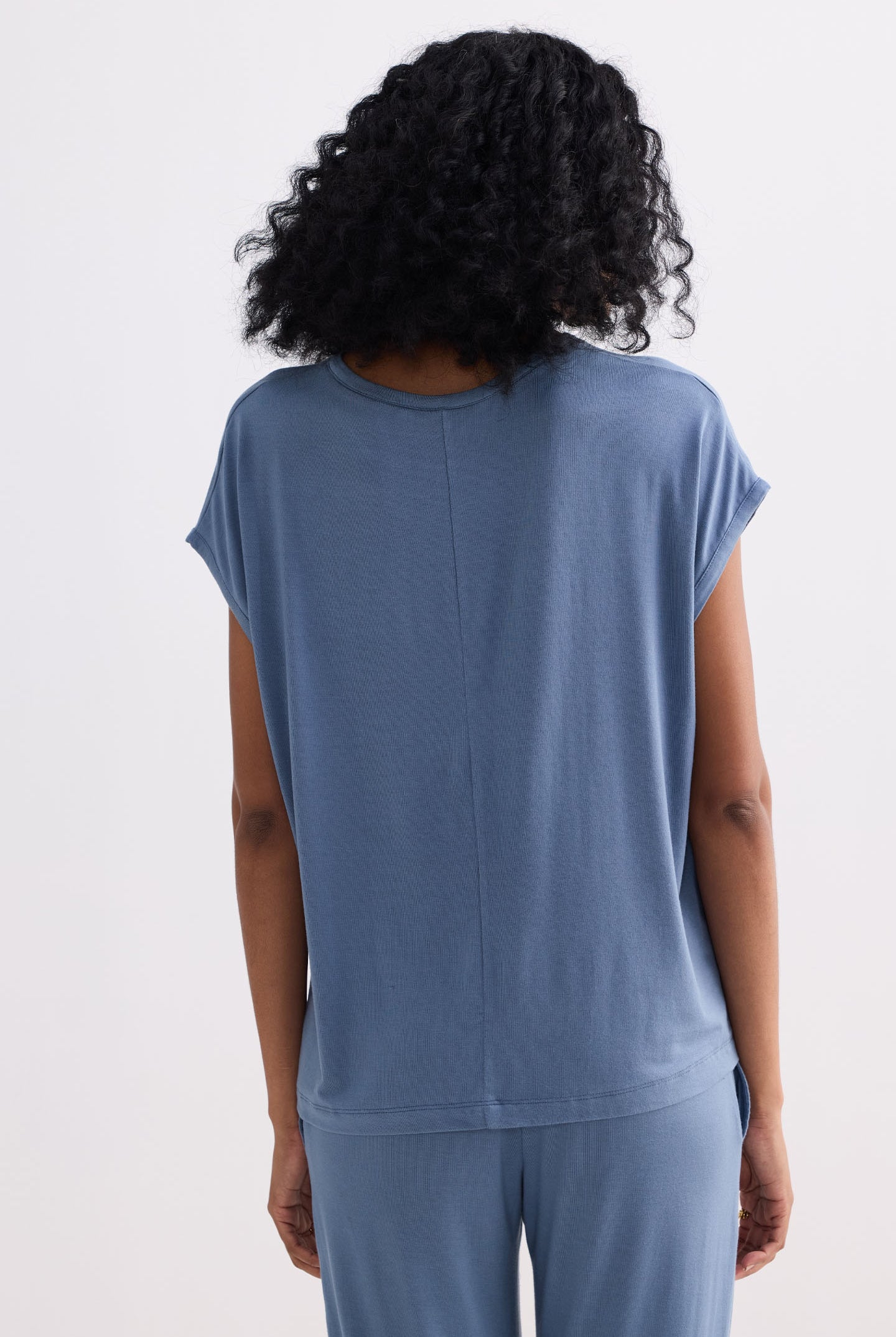 Relaxed Tee in Blue Back