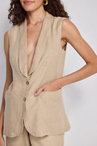 Sleeveless Hemp Jacket Closeup