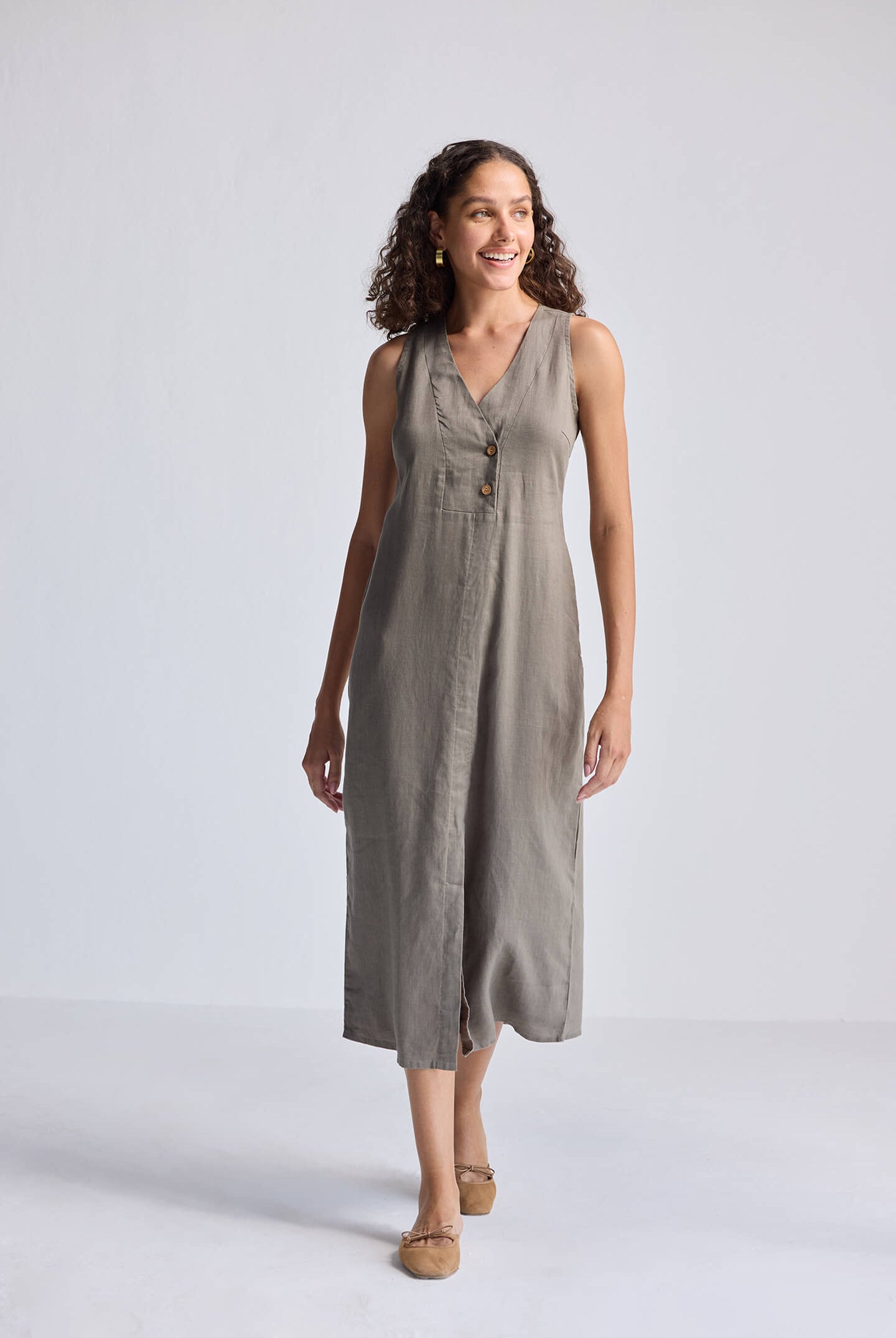 Straight Dress with Front Slit in Dark Green Hemp Front