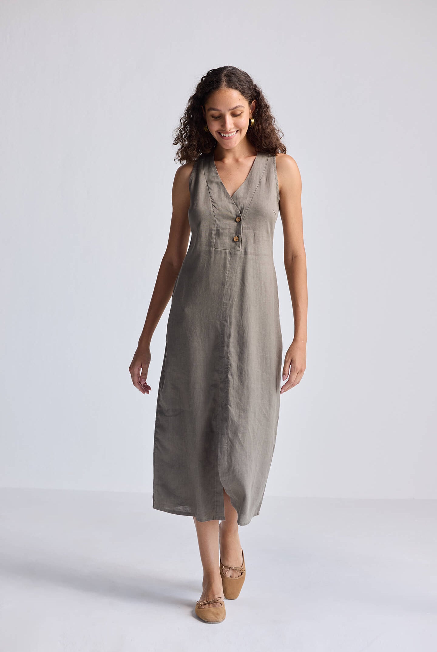 Straight Dress with Front Slit in Dark Green Hemp Front