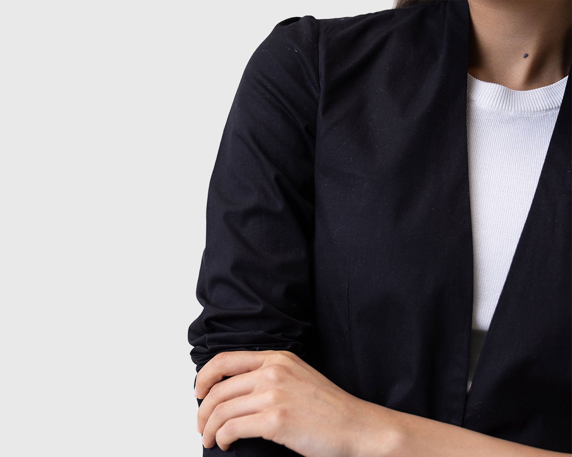 Summer-Heat-Blazer-in-black-stylingtips.jpg