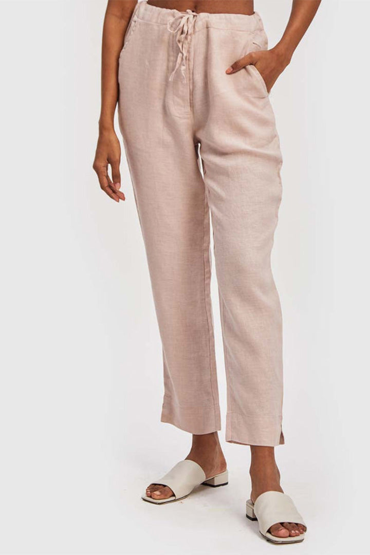 THE-GOES-WITH-EVERYTHING-PANT-1_229863c8-1ee3-4db8-a082-b343d851e4a8