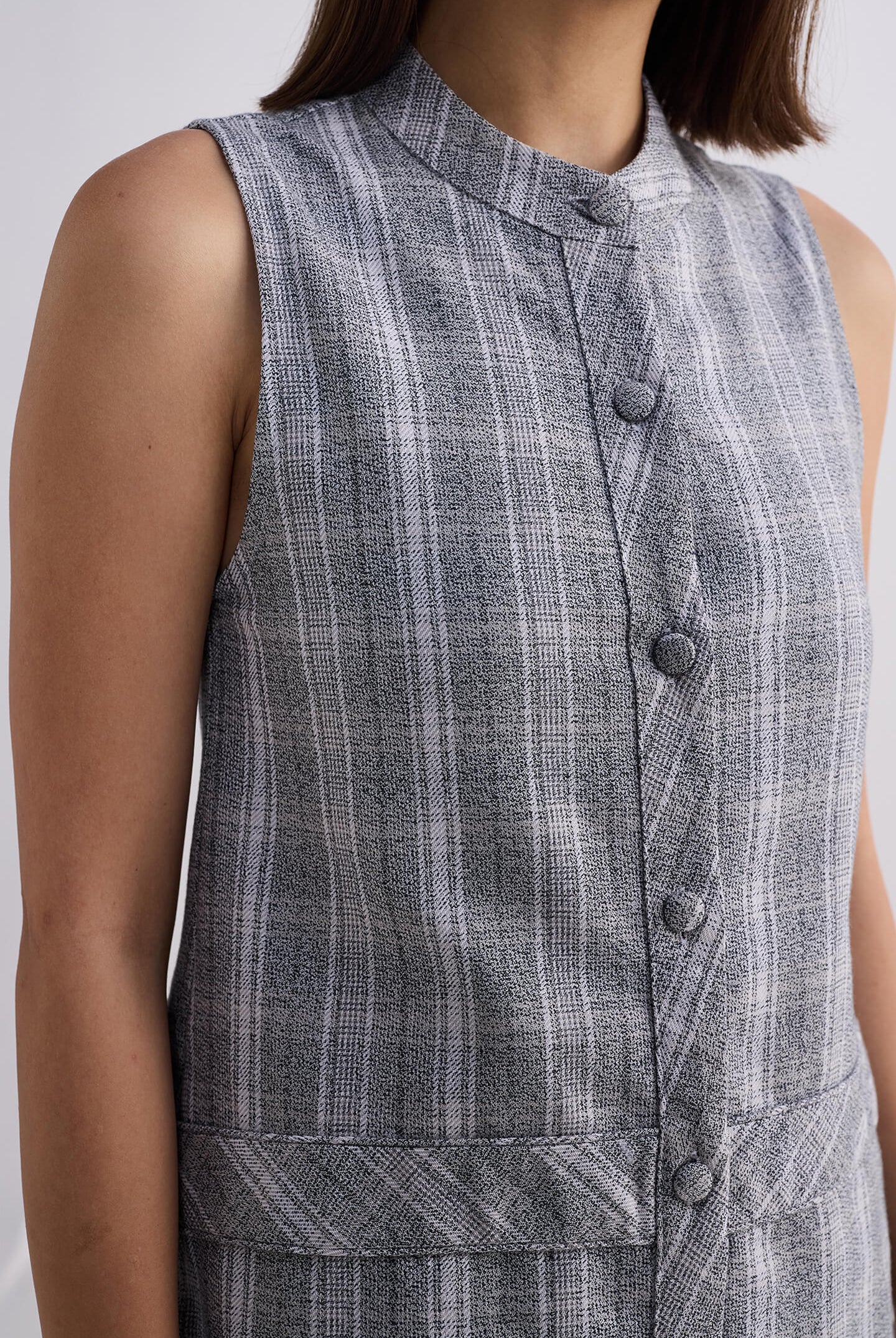 The Cotton Tweed Shift Dress in Grey Closeup