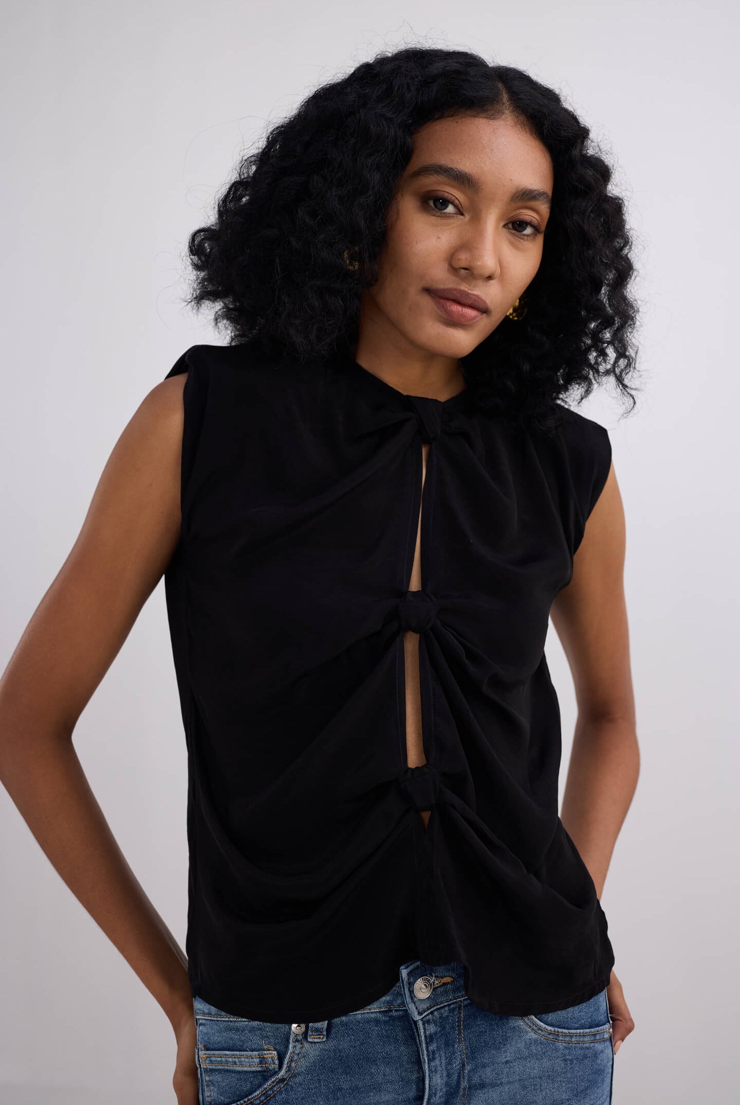 The Knot-so-Basic Top in Black Closeup