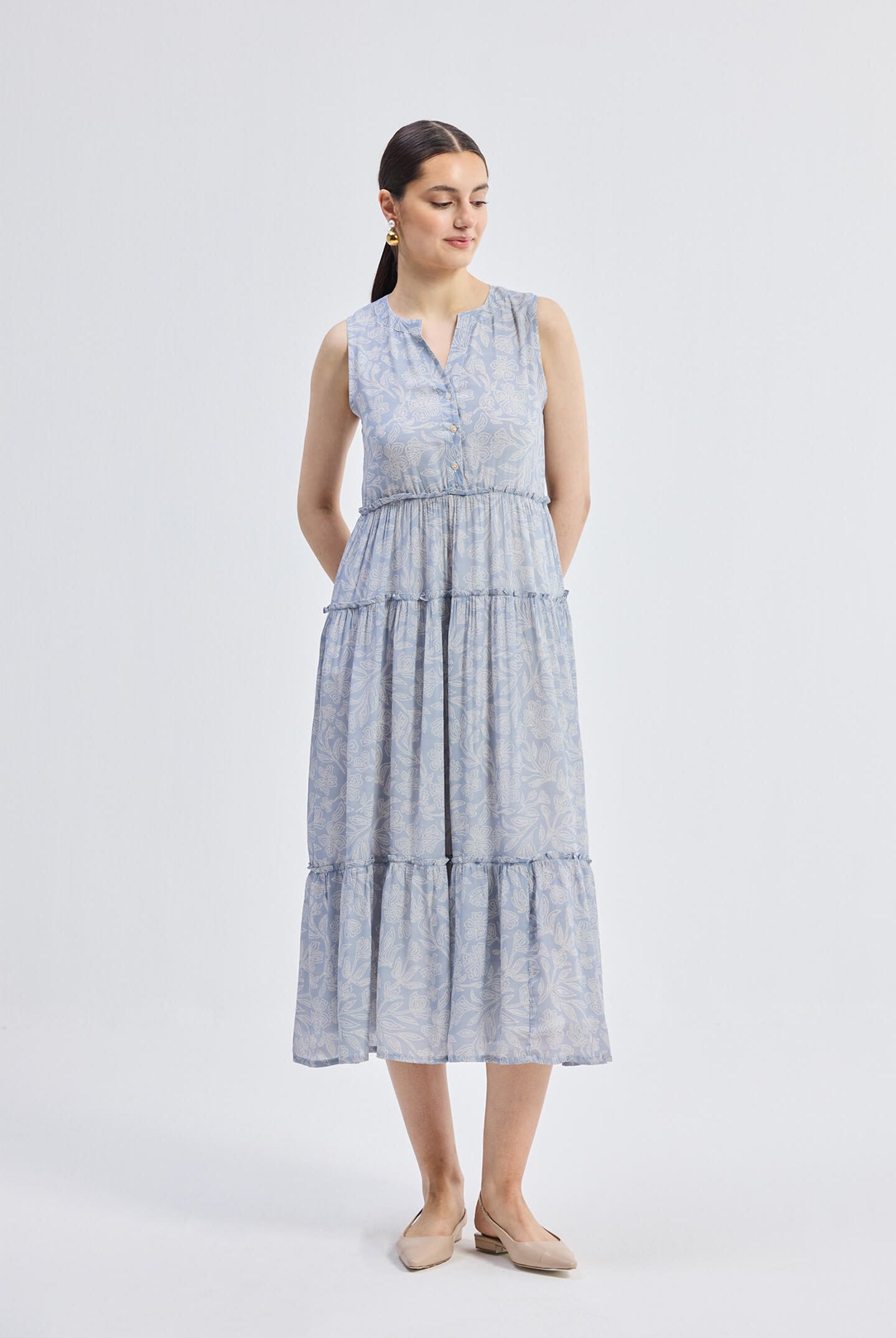 The Perfect Resort Floral Maxi in Periwinkle Blue Front