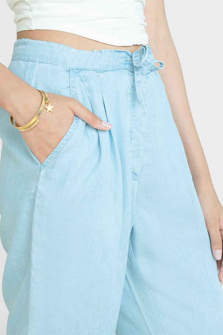 Pants With Pocket Detail