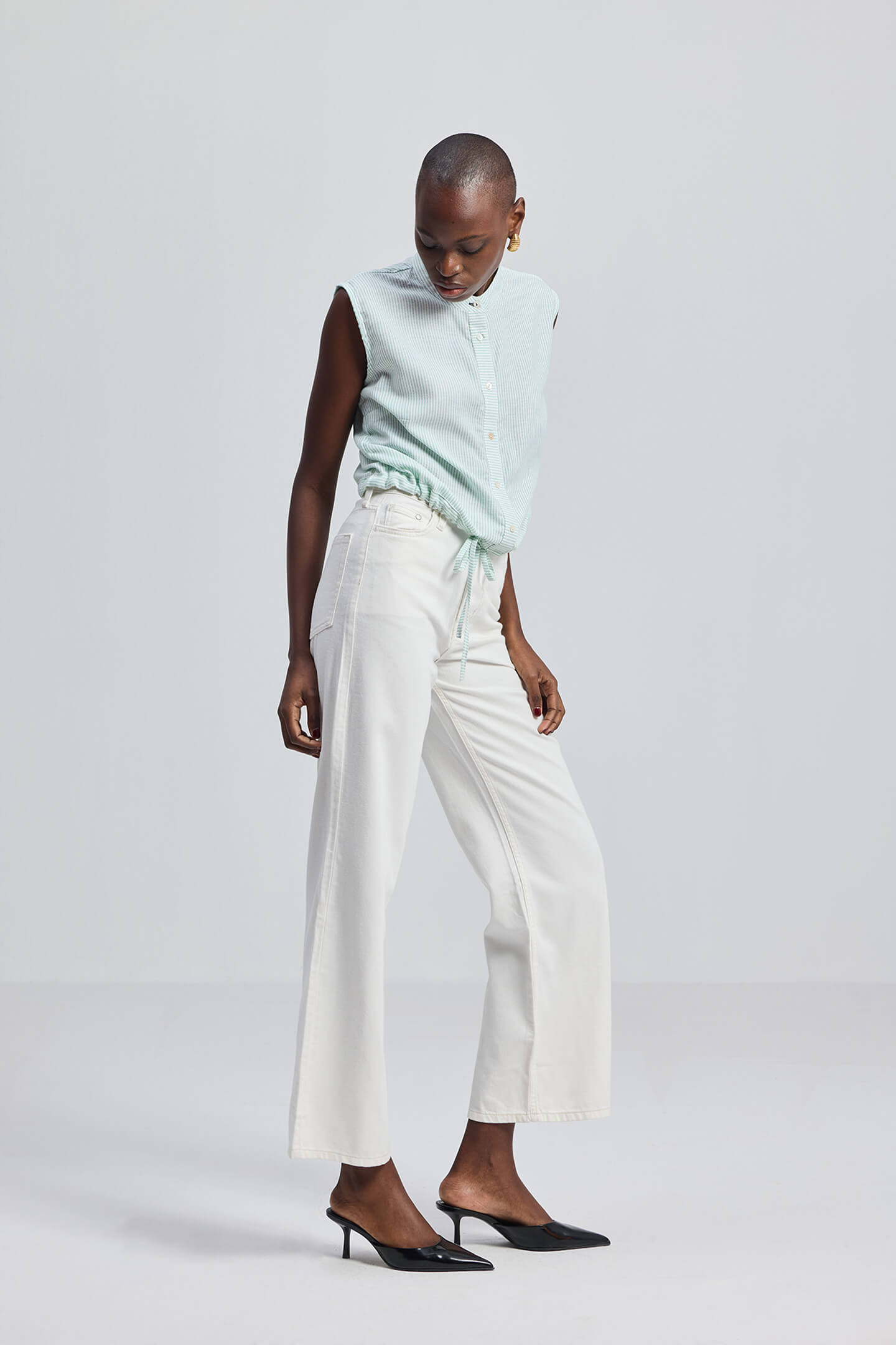 Button-down Shirt with Waist Drawstring in Stripes Moodshot