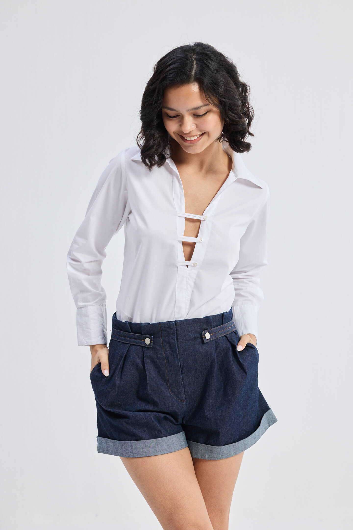 Crisp Details Button-down Shirt in White