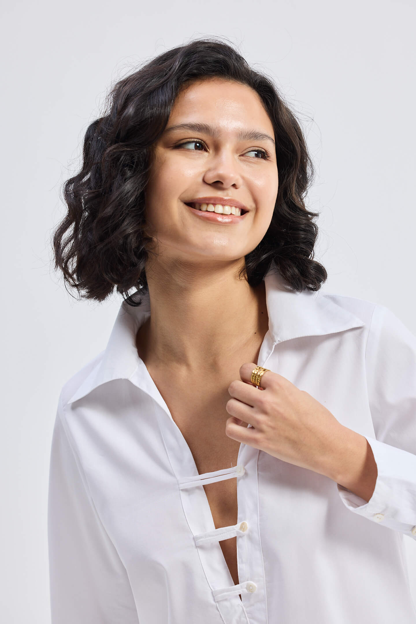 Crisp Details Button-down Shirt in White Closeup