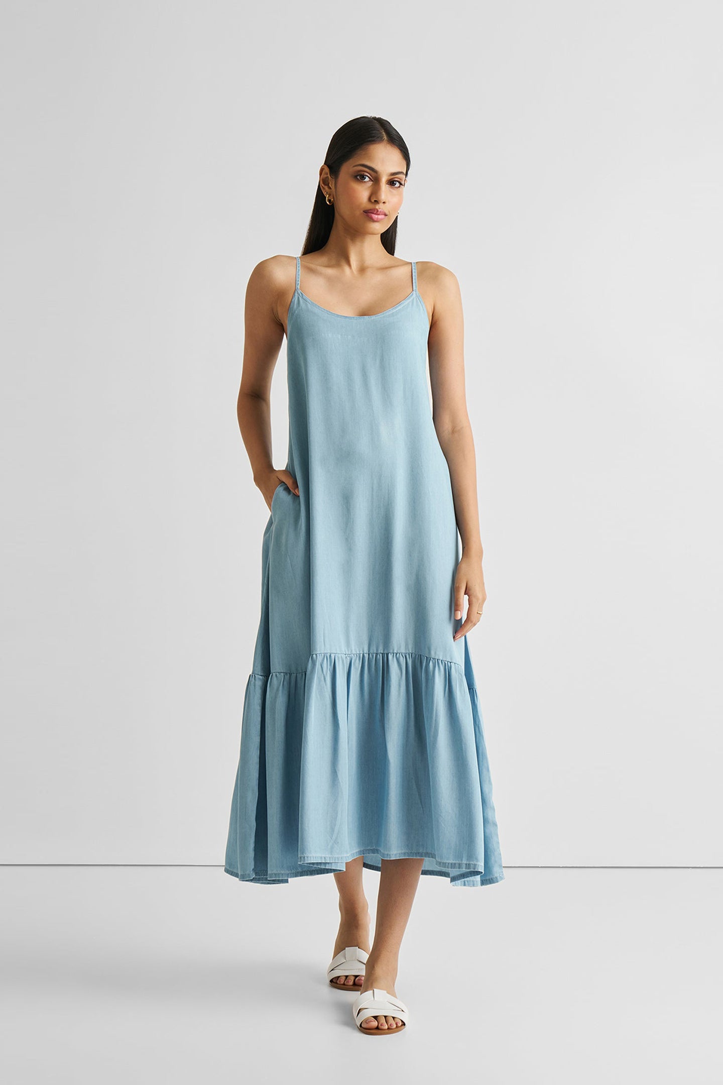 Flowy Maxi Dress in Blue Denim Ocean Blue / 2XL Flowy Maxi Dress in Blue Denim Ocean Blue / 2XL