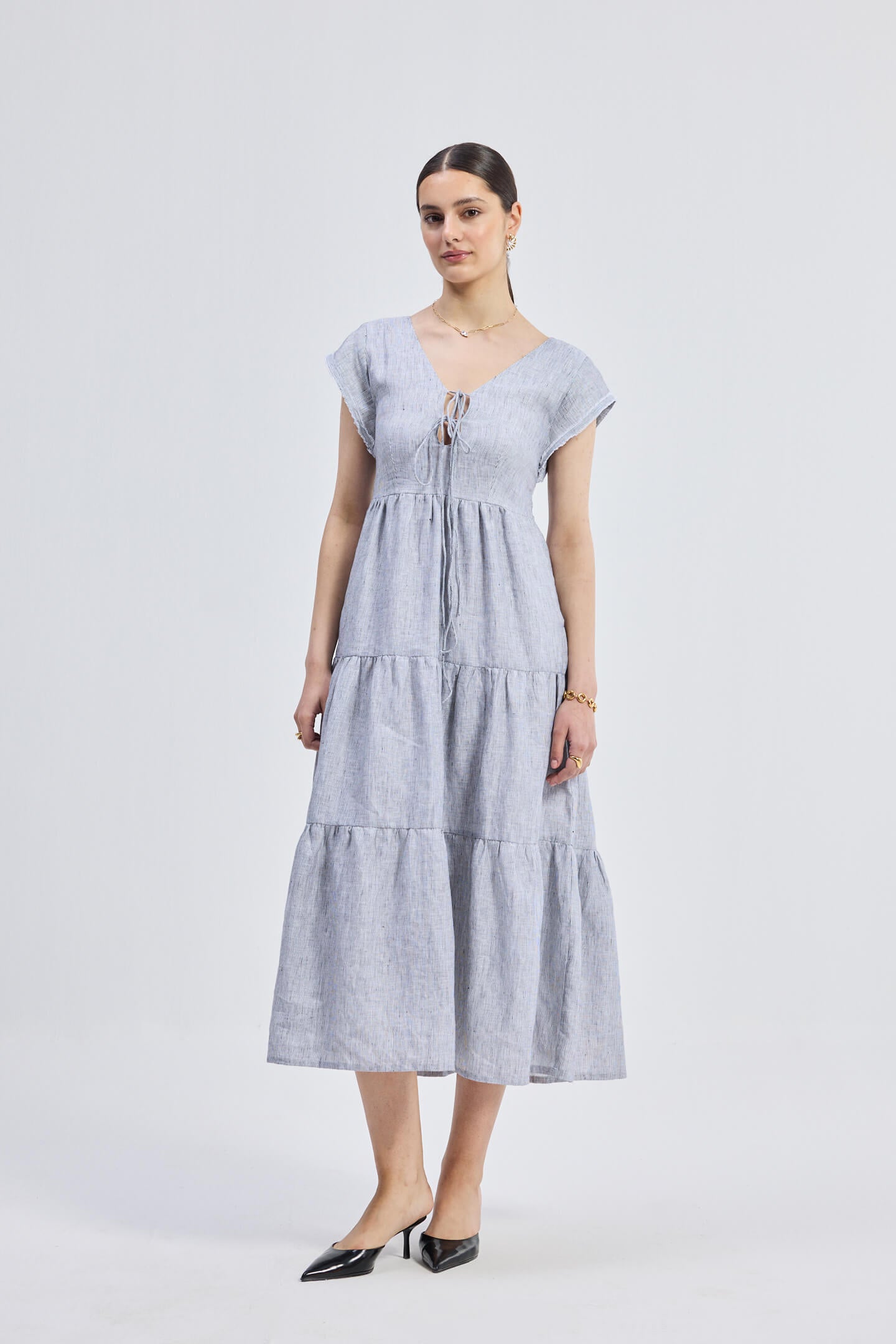Maxi Tired Dress with Front-ties in Linen Stripes Front
