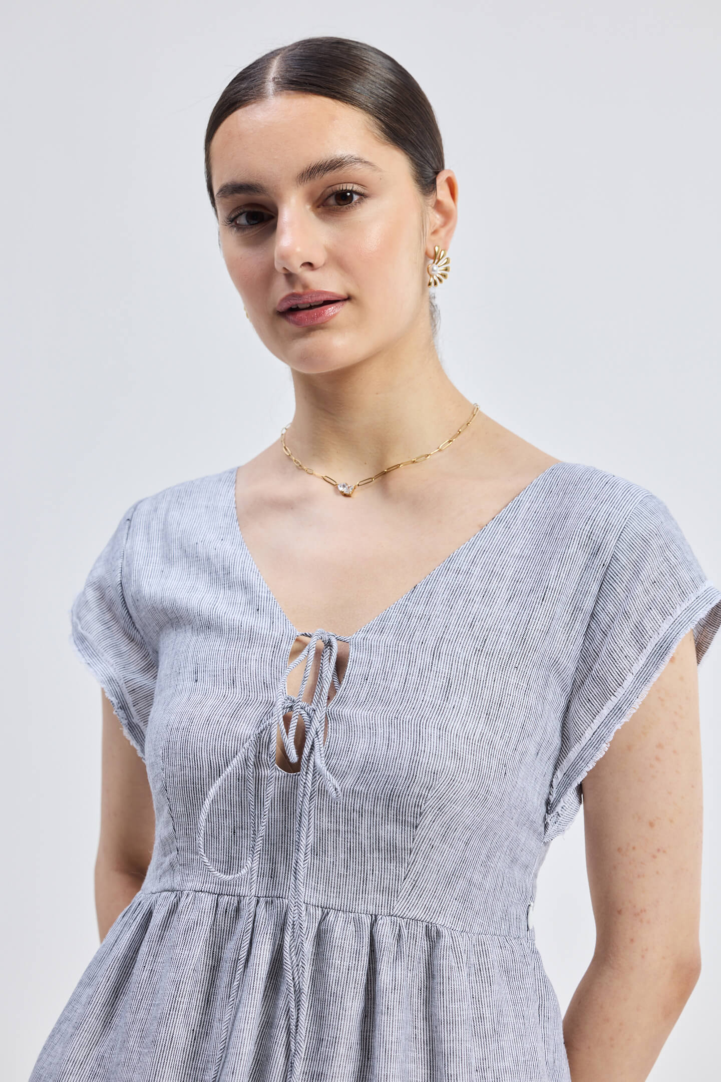 Maxi Tired Dress with Front-ties in Linen Stripes Closeup