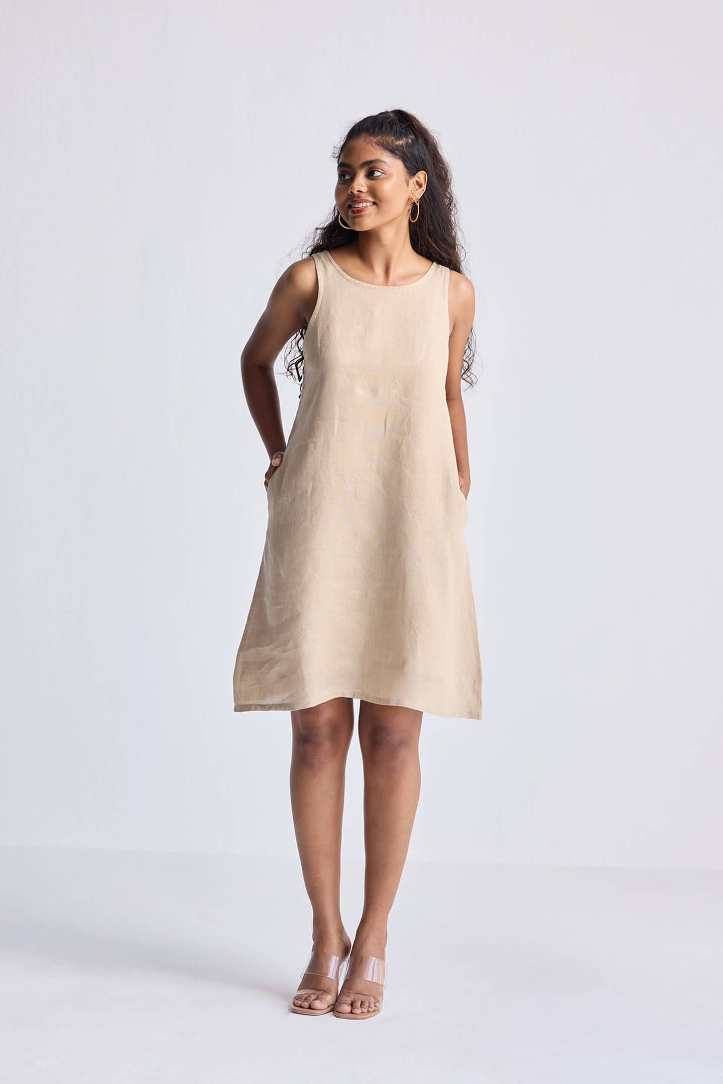Hemp Short Dress with Back Embroidered Lace Detail Front
