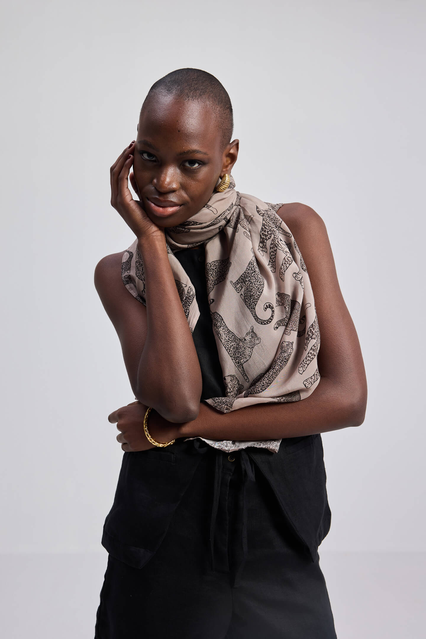 Hemp Vest Jacket in Black Moodshot