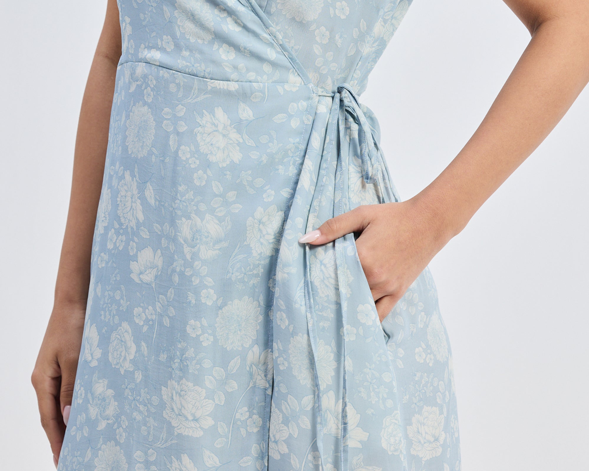 Maxi_Wrap_Dress_in_Florals.jpg