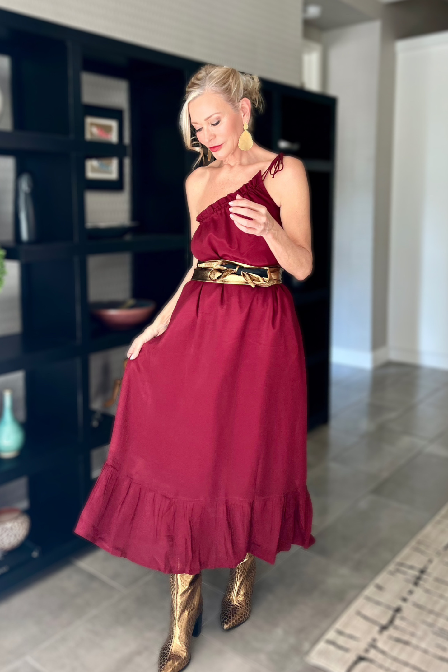 One-shoulder Midi dress in Burgundy