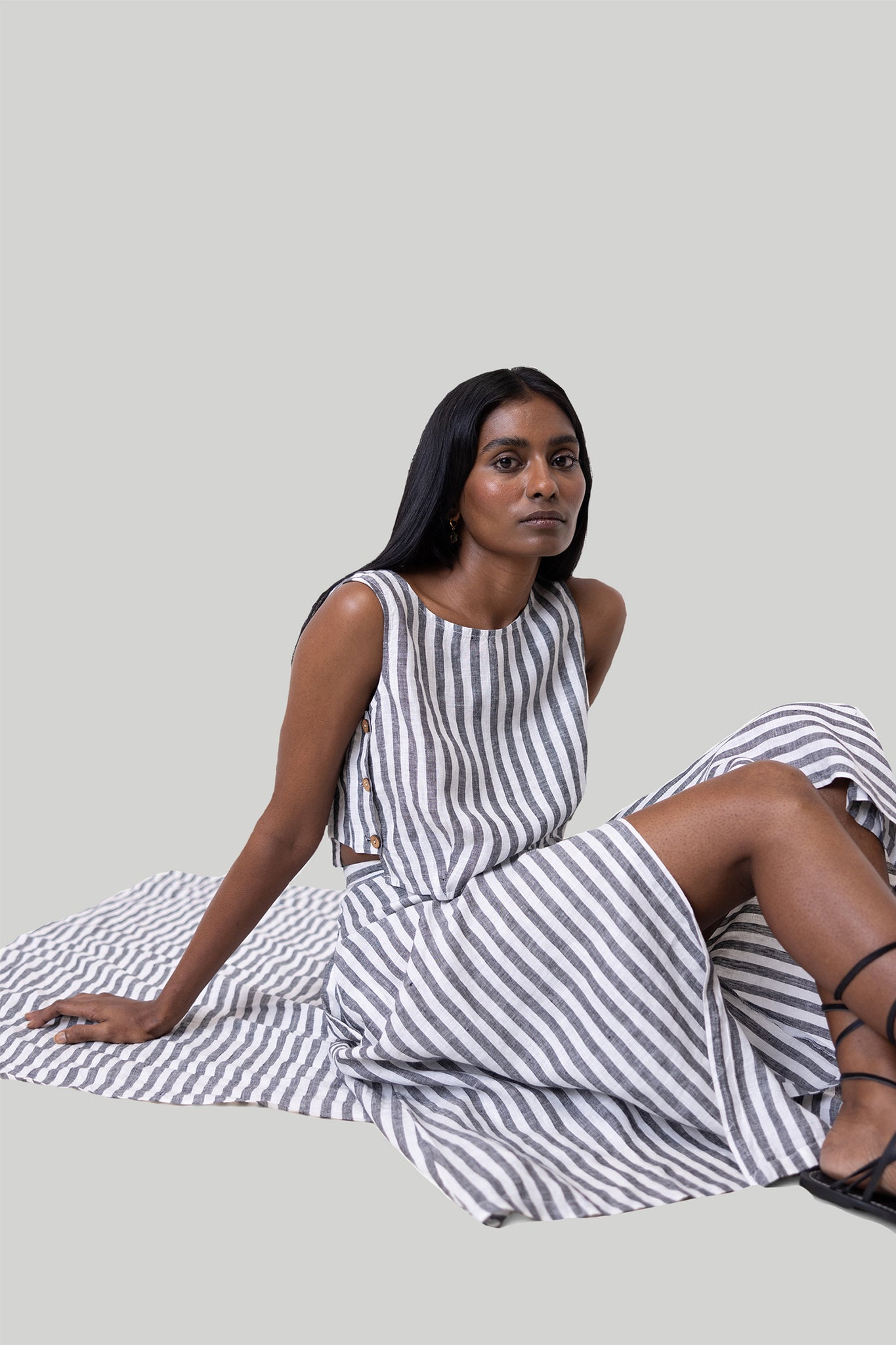 Overlap Midi Stripped Skirt 05