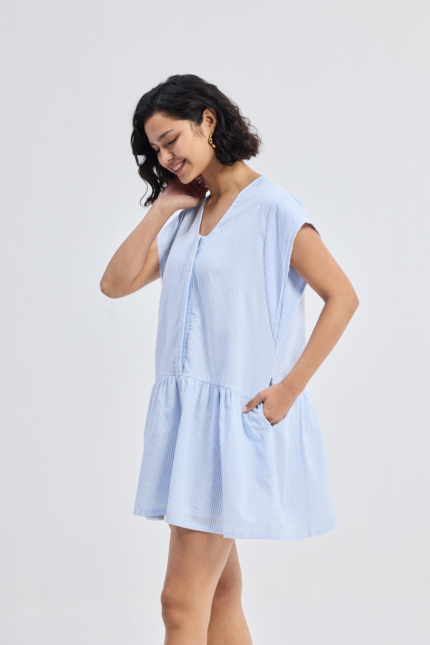 Oversized V neck Short Dress with Frayed Sleeves Moodshot