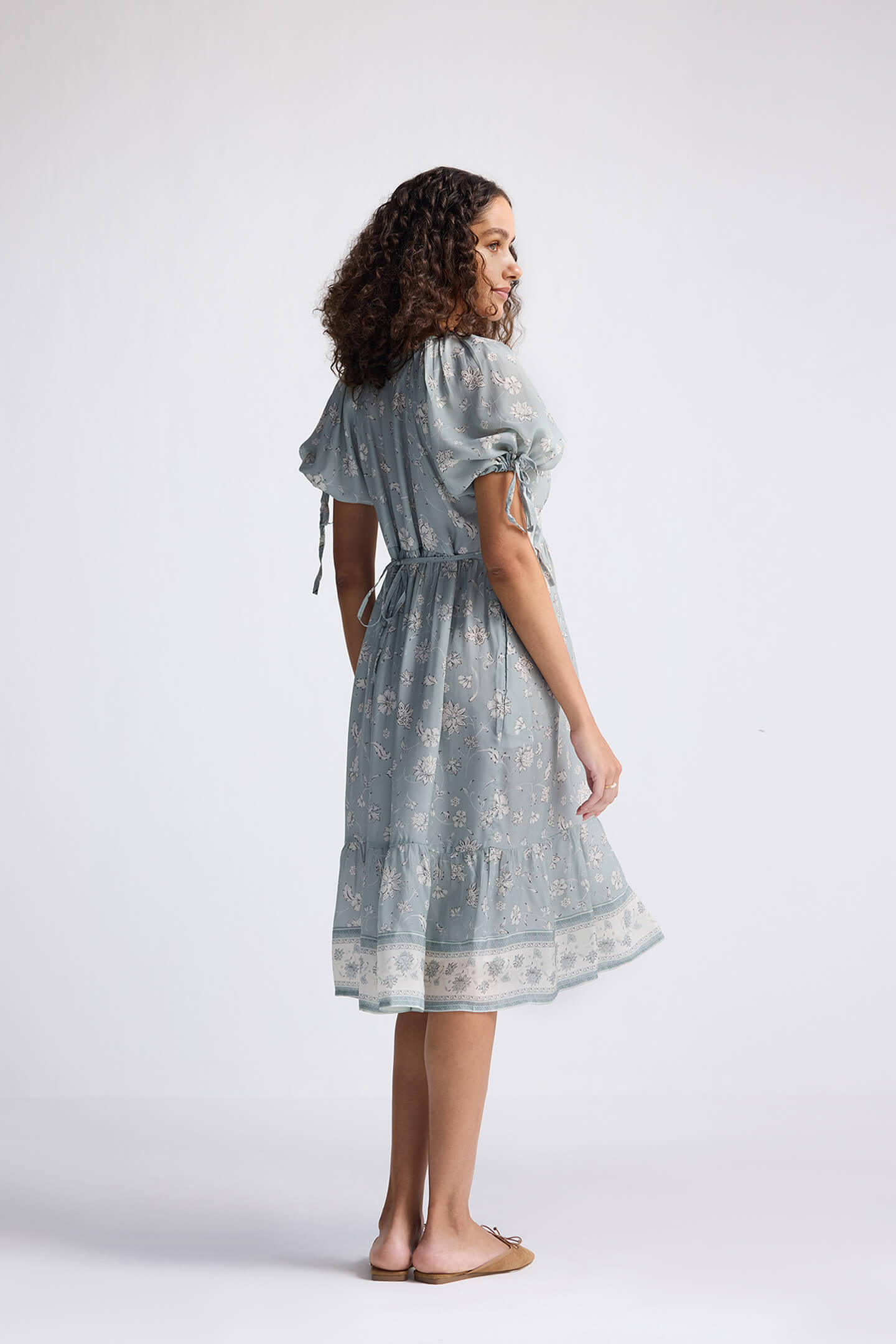 Sage Green Puff Sleeve Midi Dress Reistor Sage Green Puff Sleeve Midi Dress Reistor