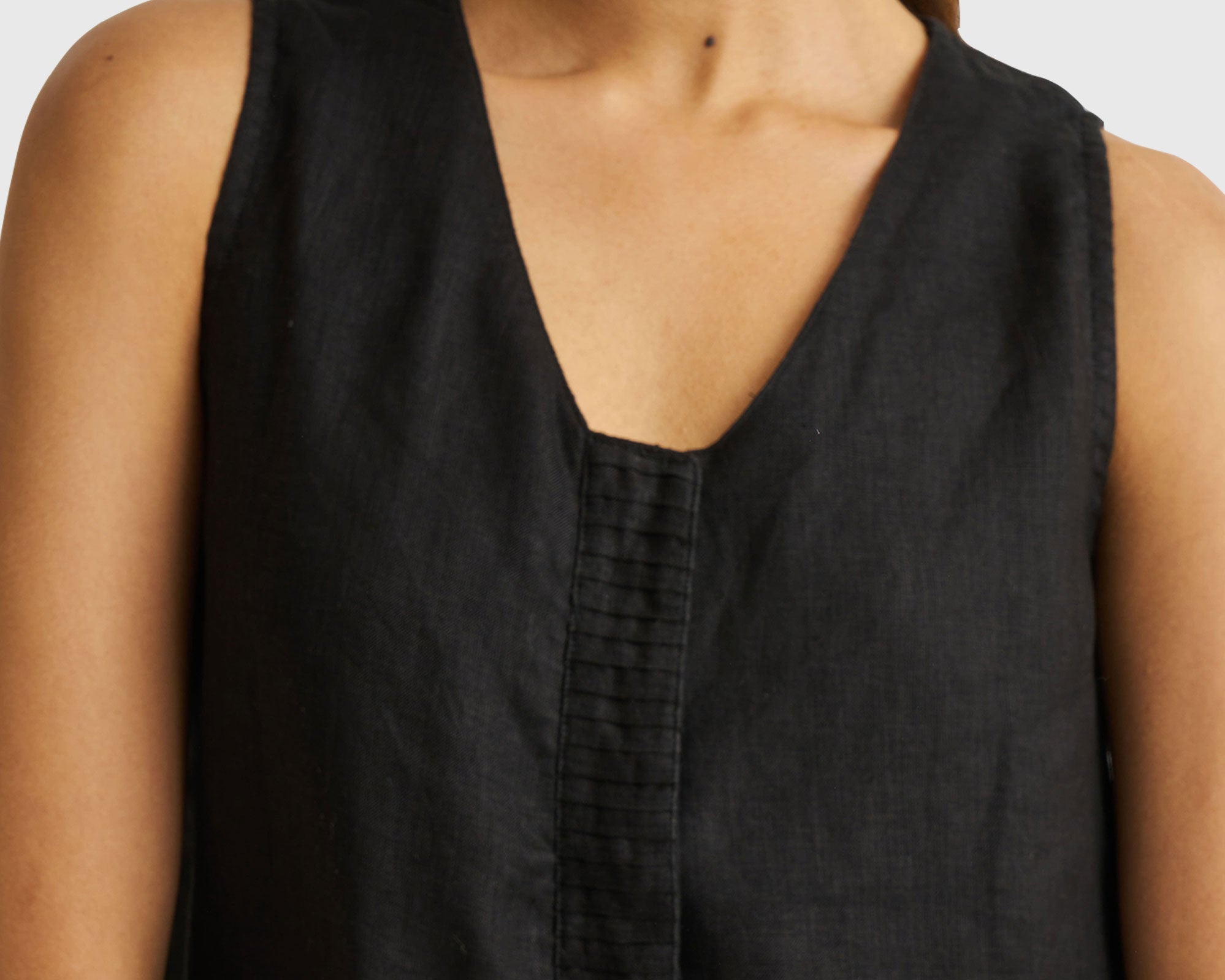 Romp-and-Play-Romper-in-Black-fabricdetails.jpg