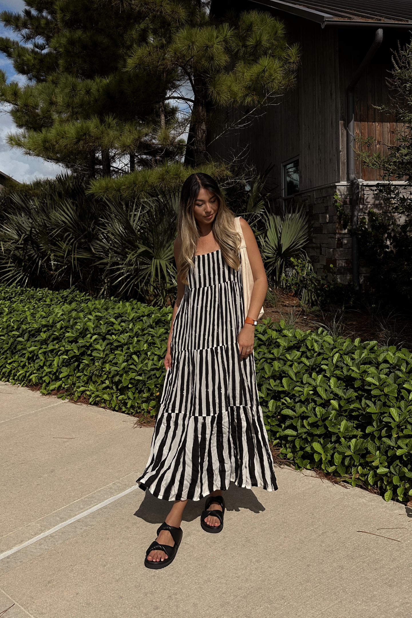 Ruched_Dress_with_Front_Slit_in_Black_18