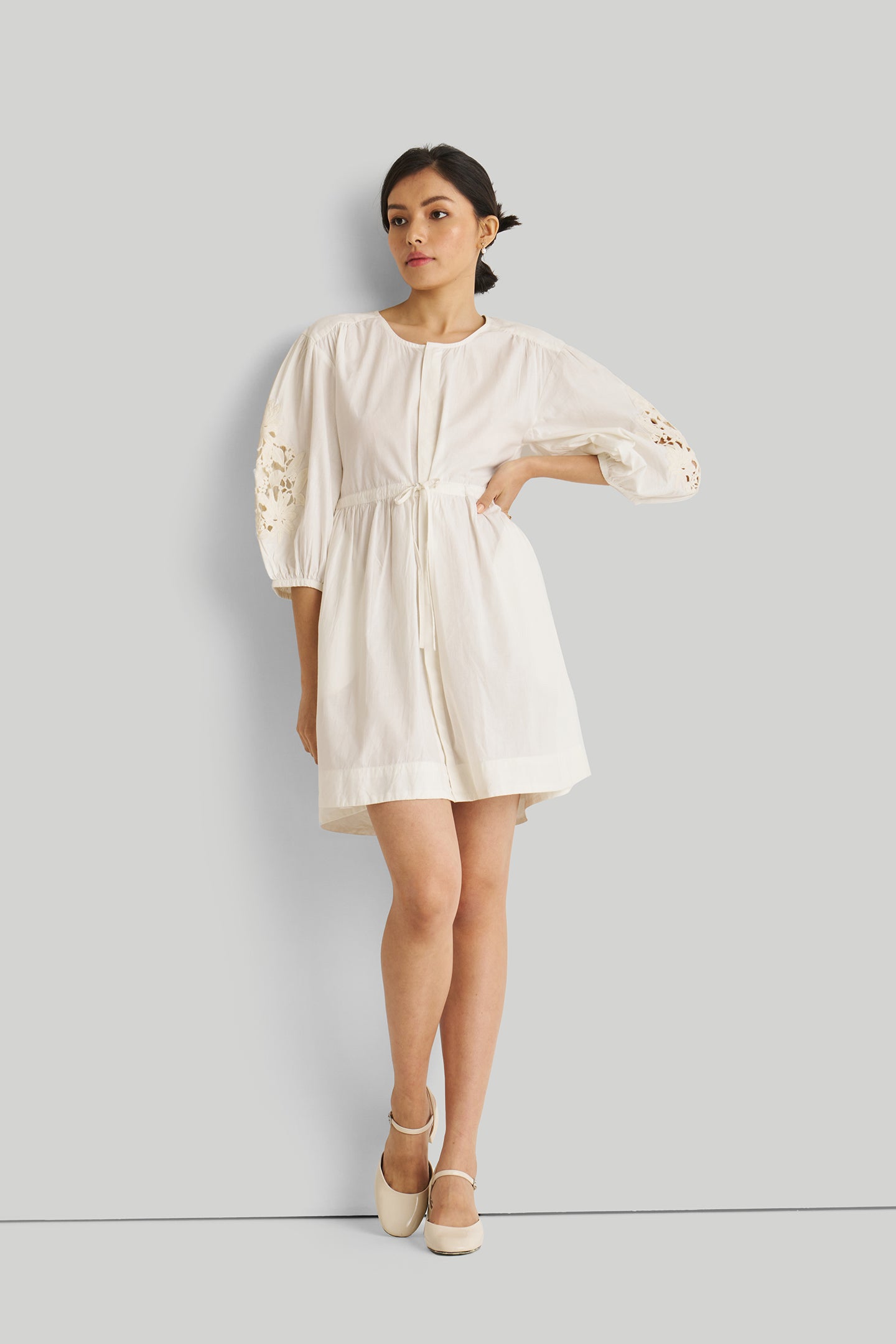 Reistor Shirt Dress with Balloon Sleeves in White Coconut White M