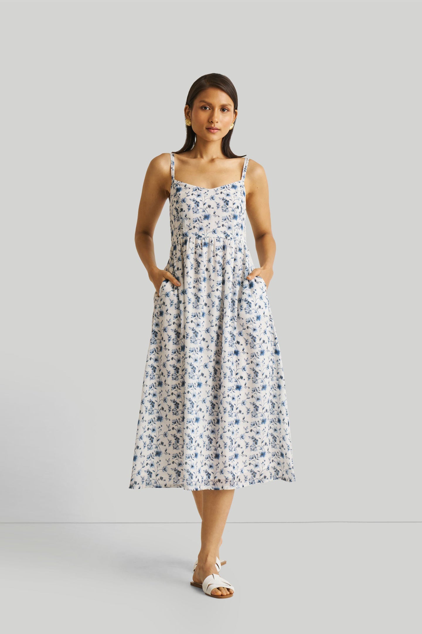 Strappy Gathered Blue Floral Midi Dress Reistor Strappy Gathered Blue Floral Midi Dress Reistor
