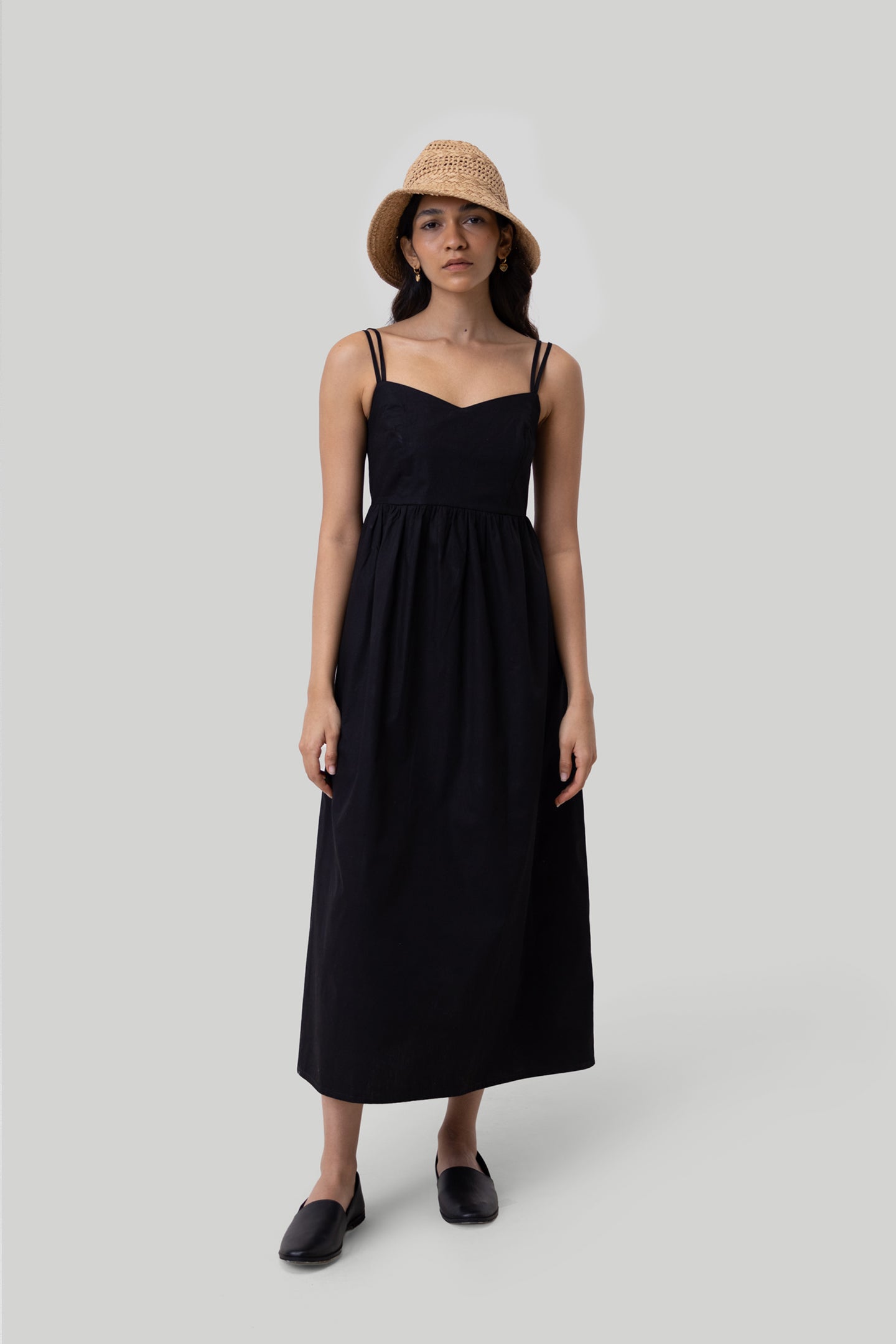 Black Gathered Midi Strappy Dress Reistor Black Gathered Midi Strappy Dress Reistor